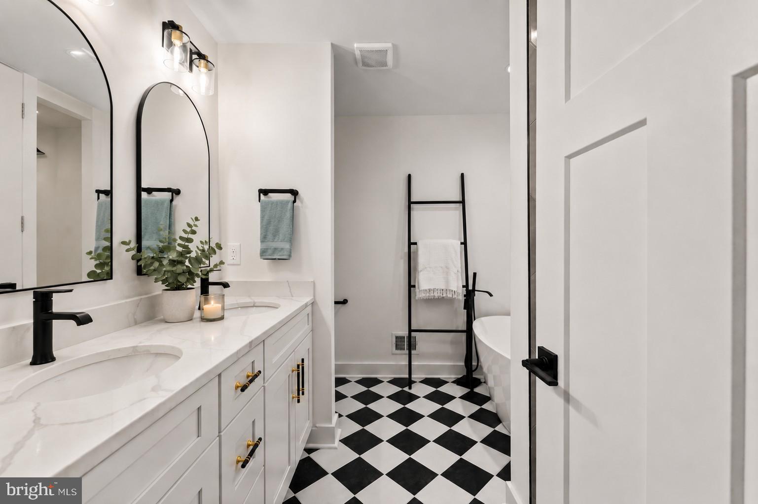 FRAZERS LANDING - Residential