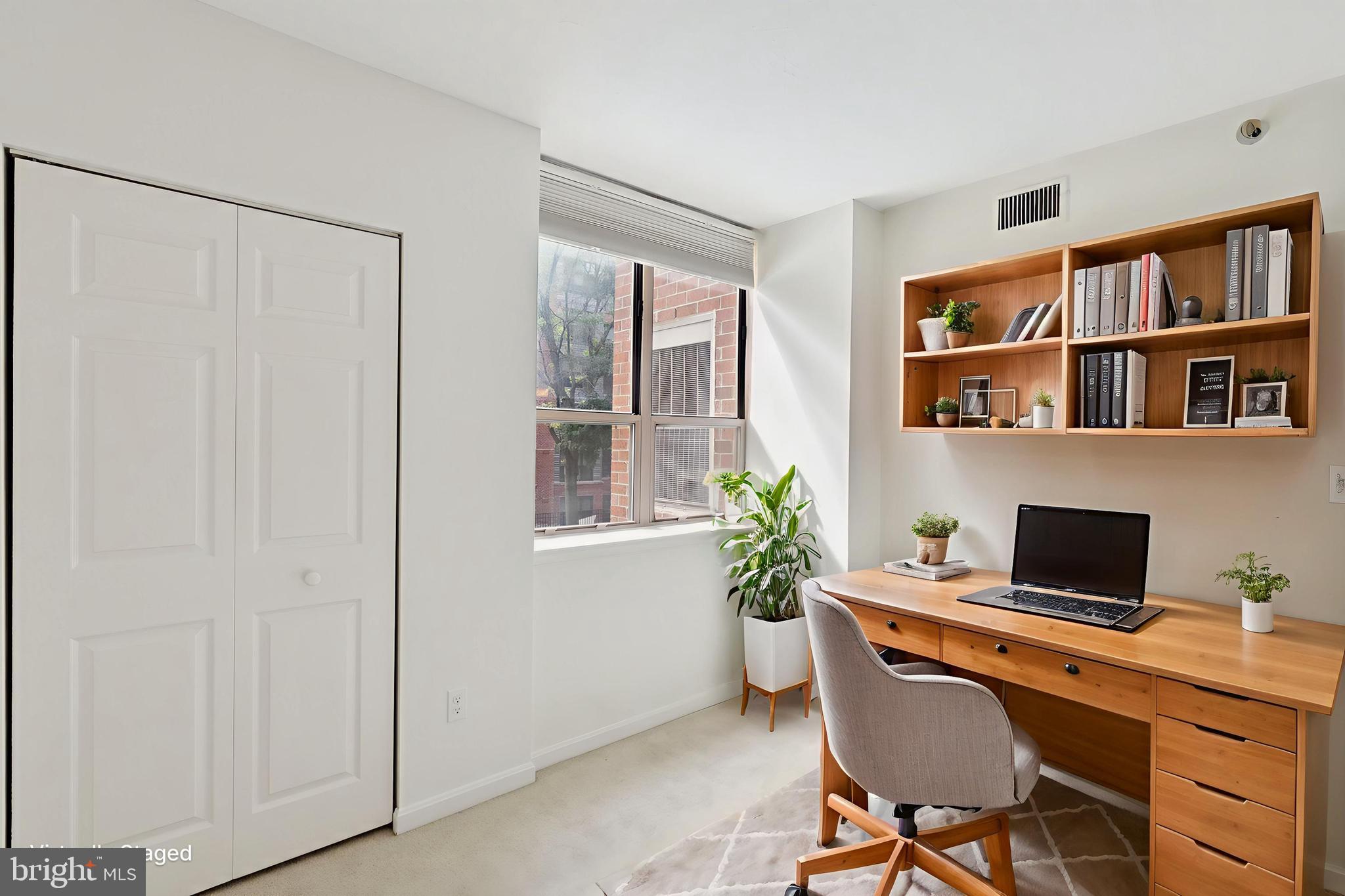 THE CHRISTOPHER - Residential