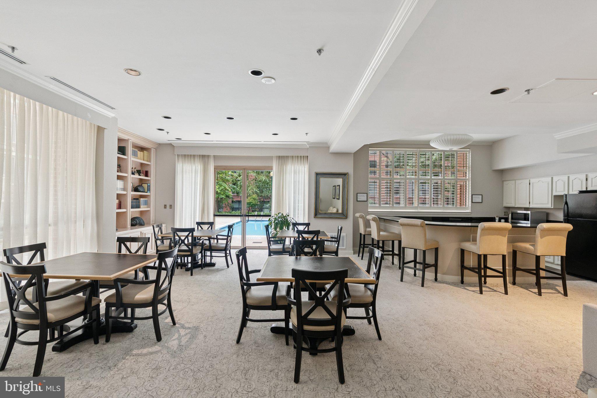 THE CHRISTOPHER - Residential