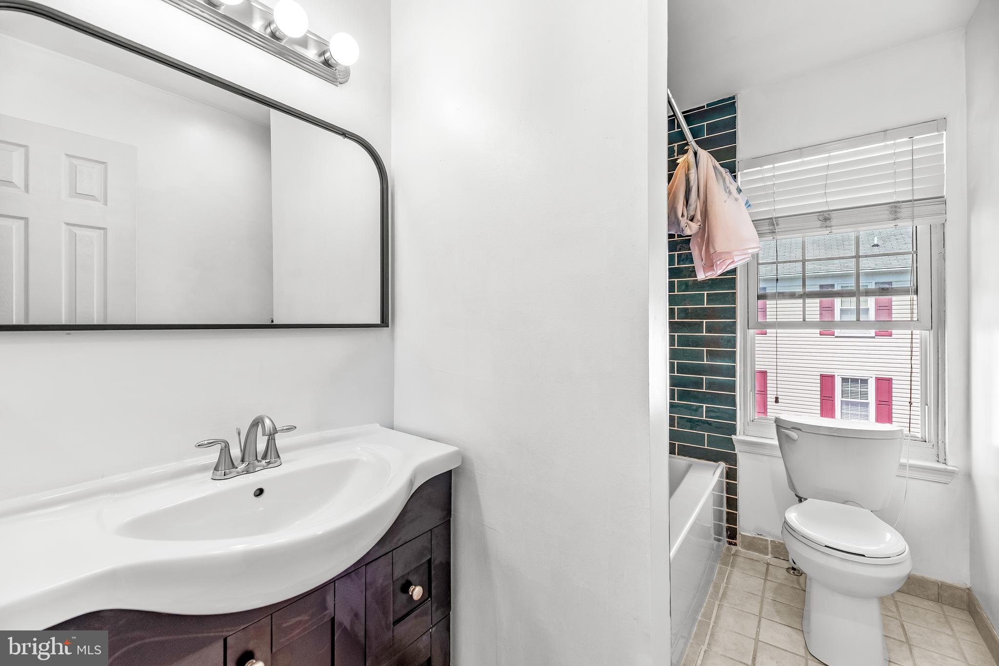 CROFTON VILLAGE - Residential