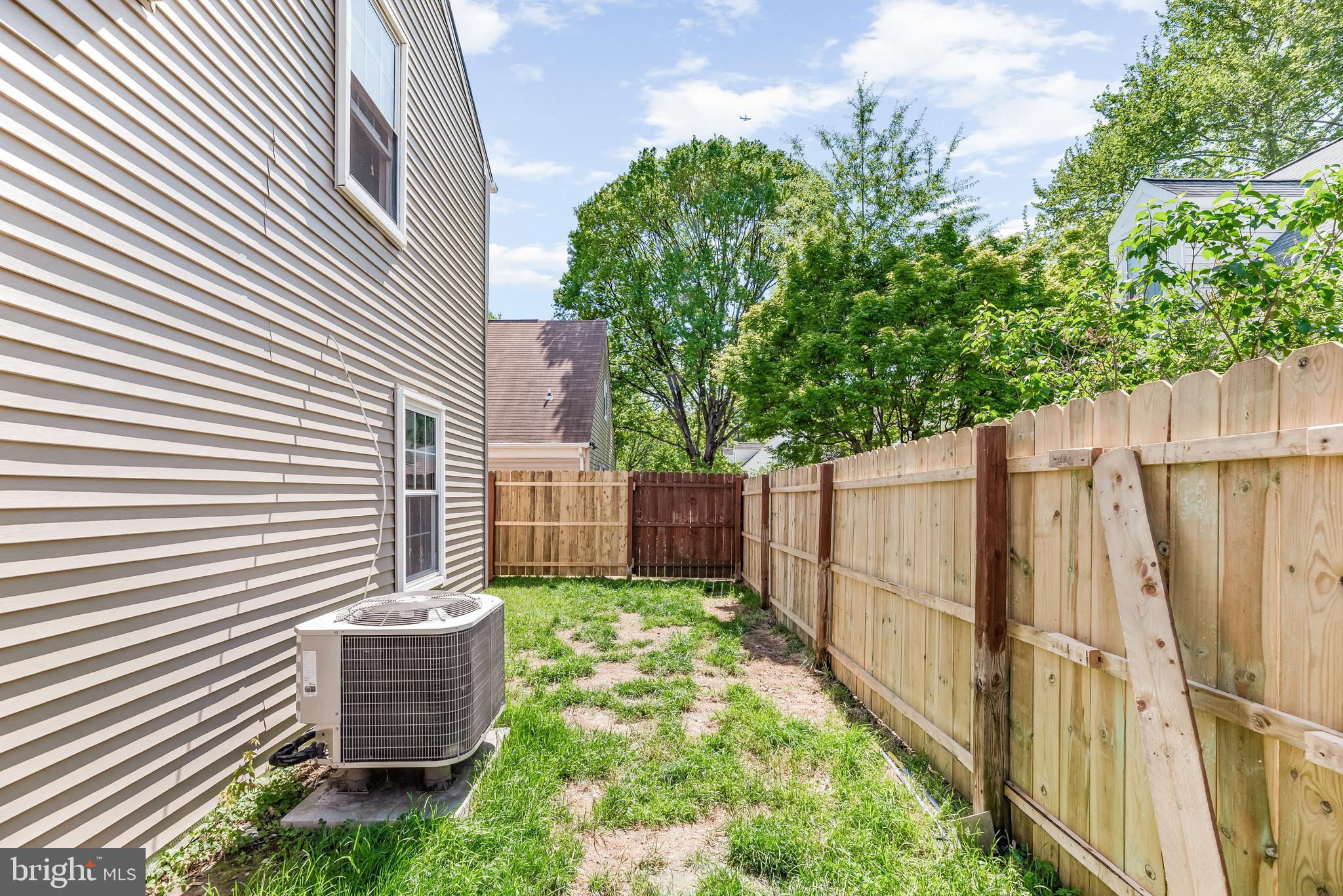 CROFTON VILLAGE - Residential