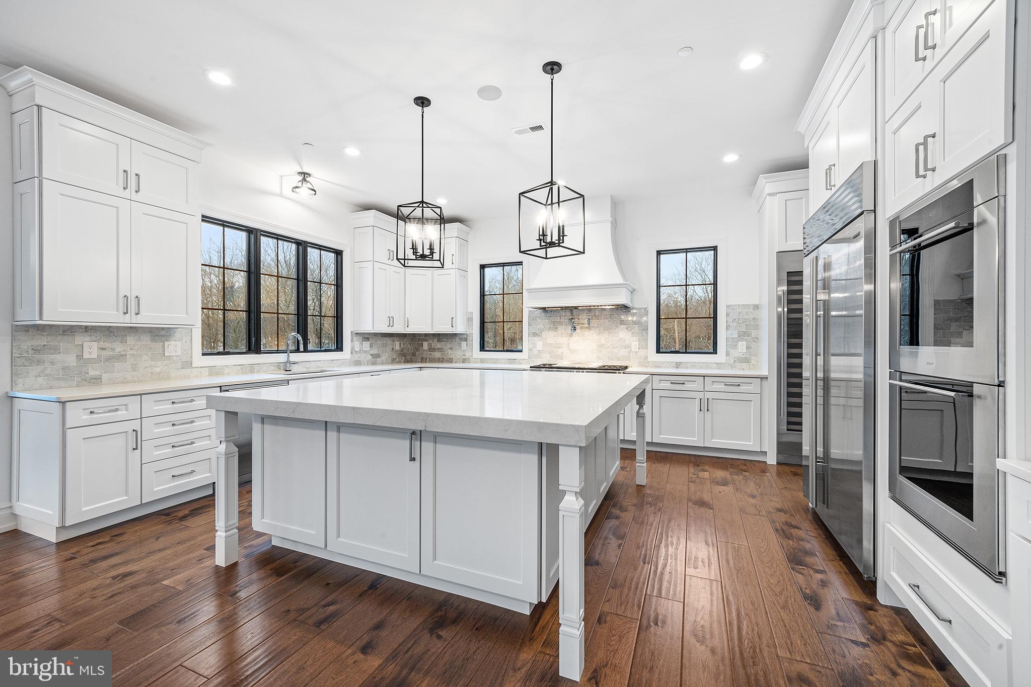 MEADOW CREEK - Residential