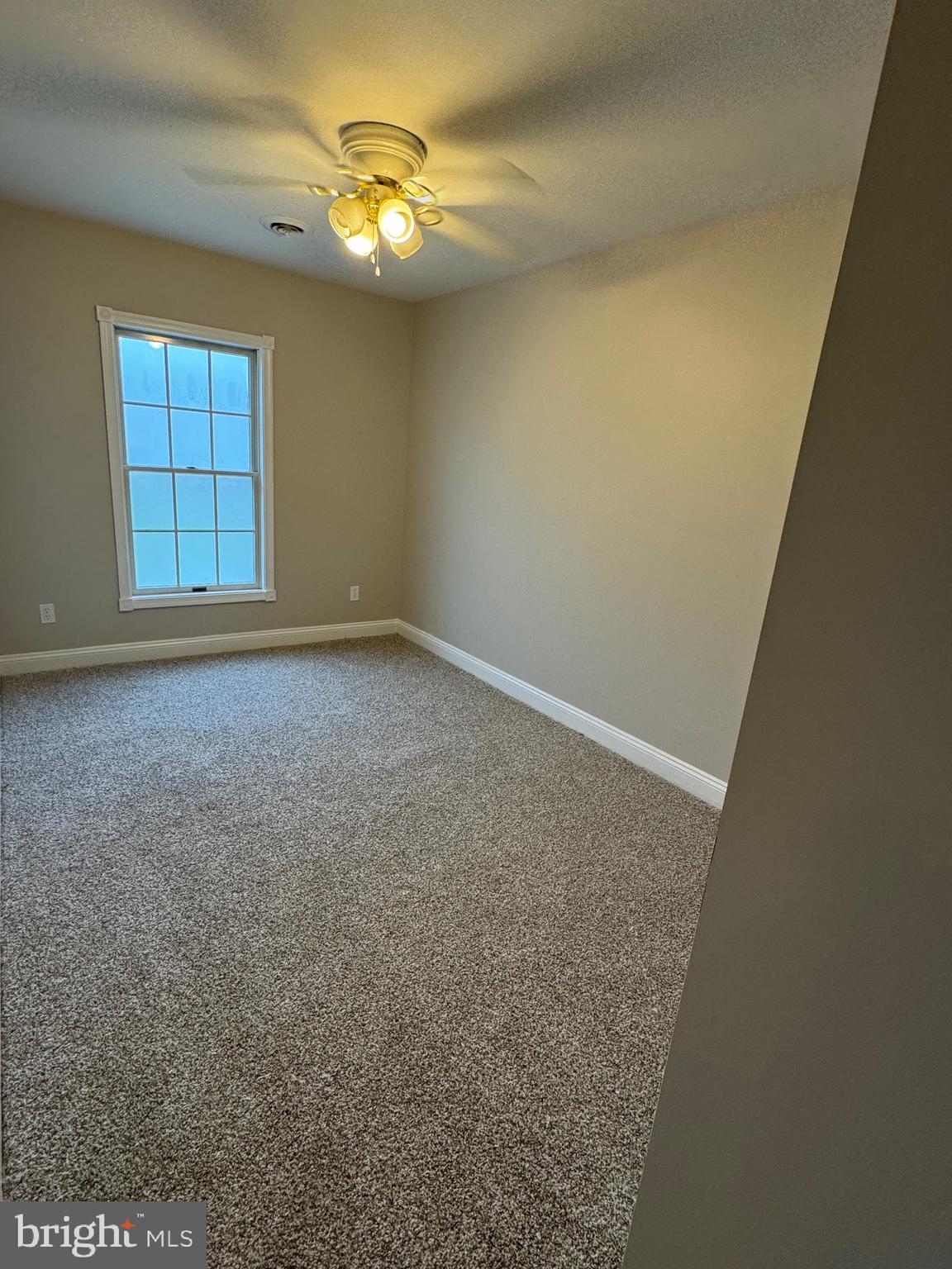 LAKEWOOD ESTATES - Residential