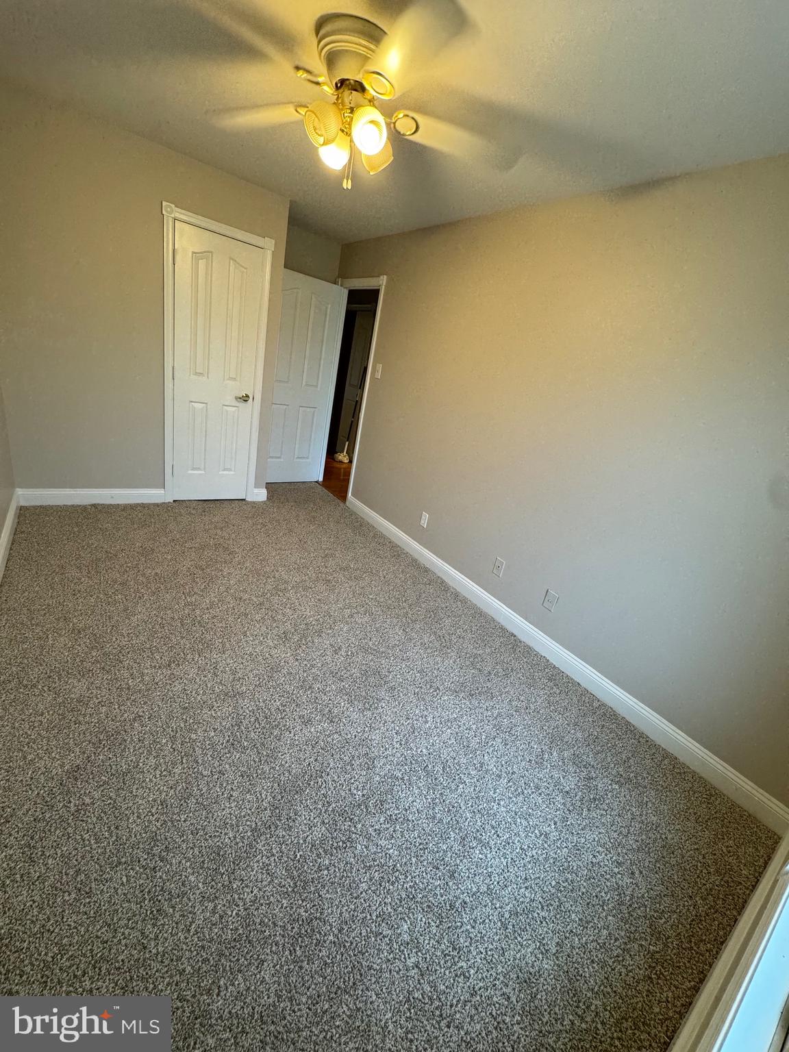 LAKEWOOD ESTATES - Residential