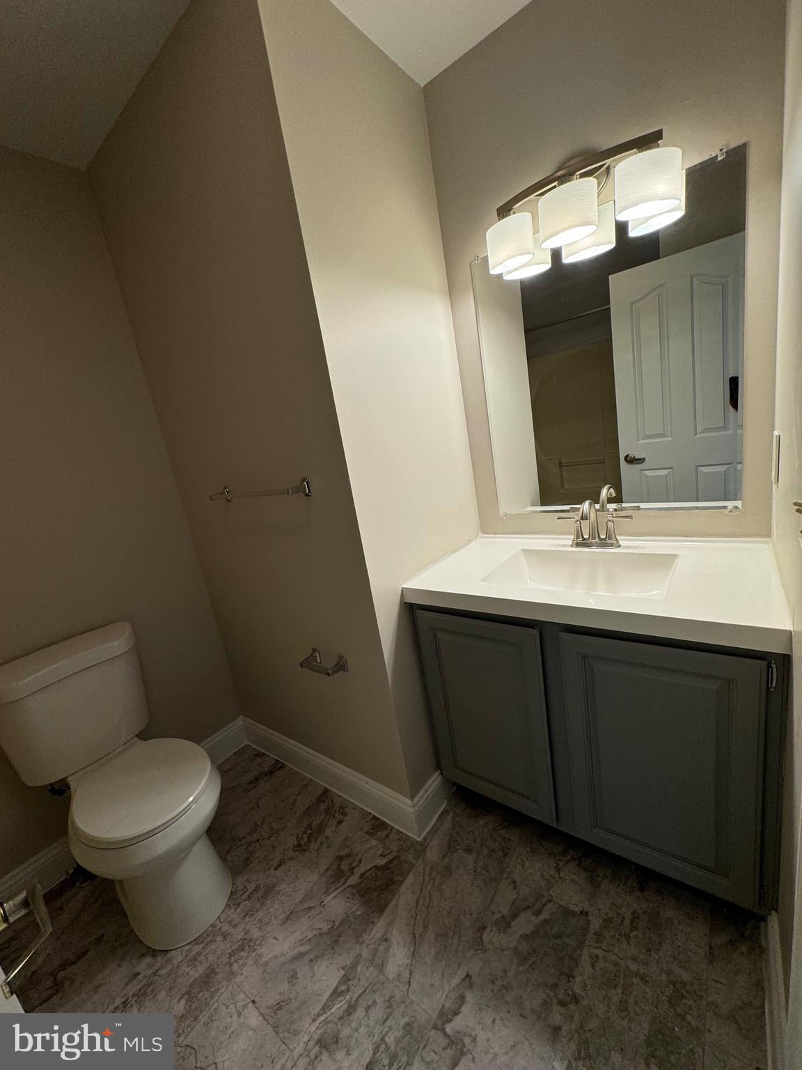 LAKEWOOD ESTATES - Residential