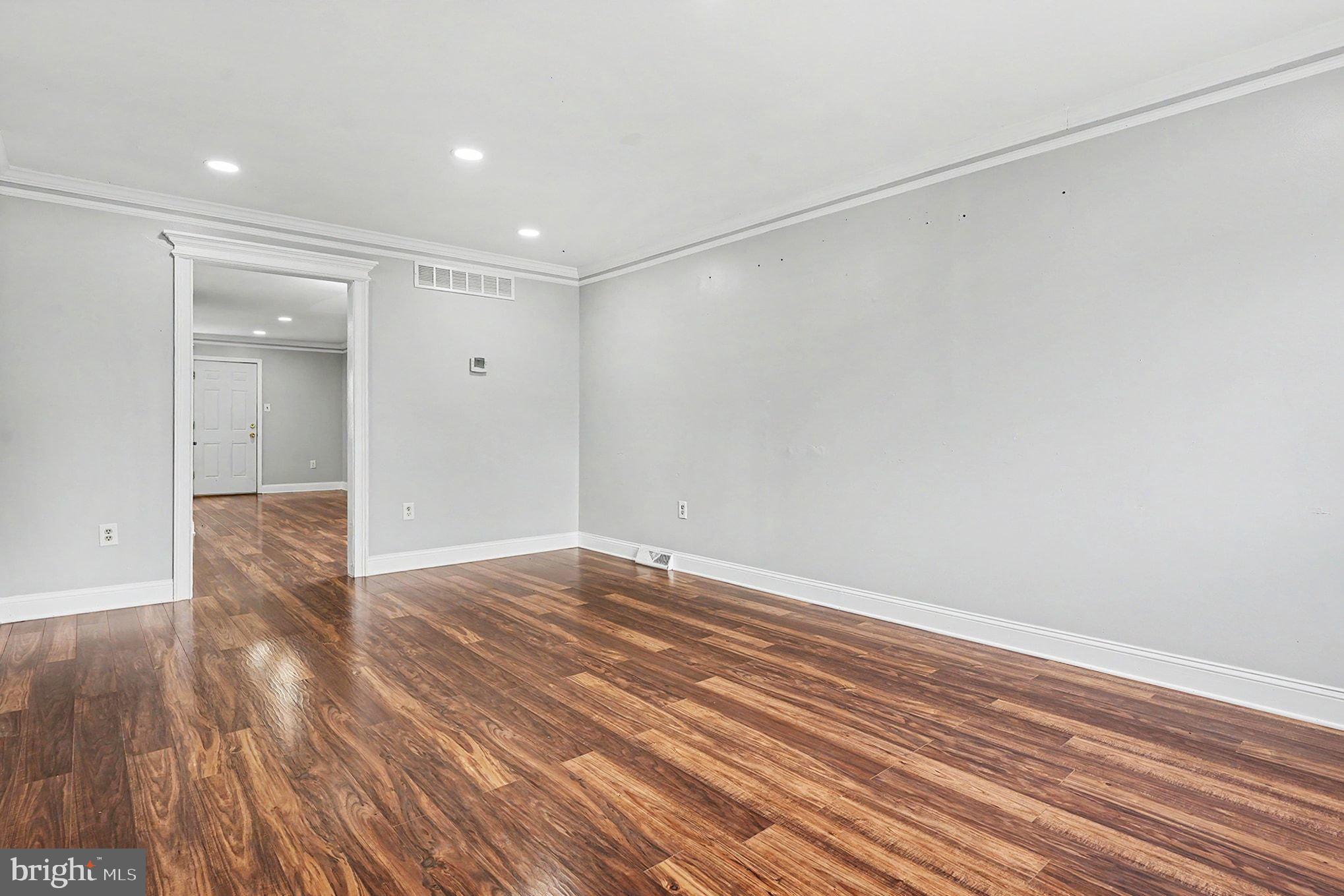 261 FLORENCE DRIVE