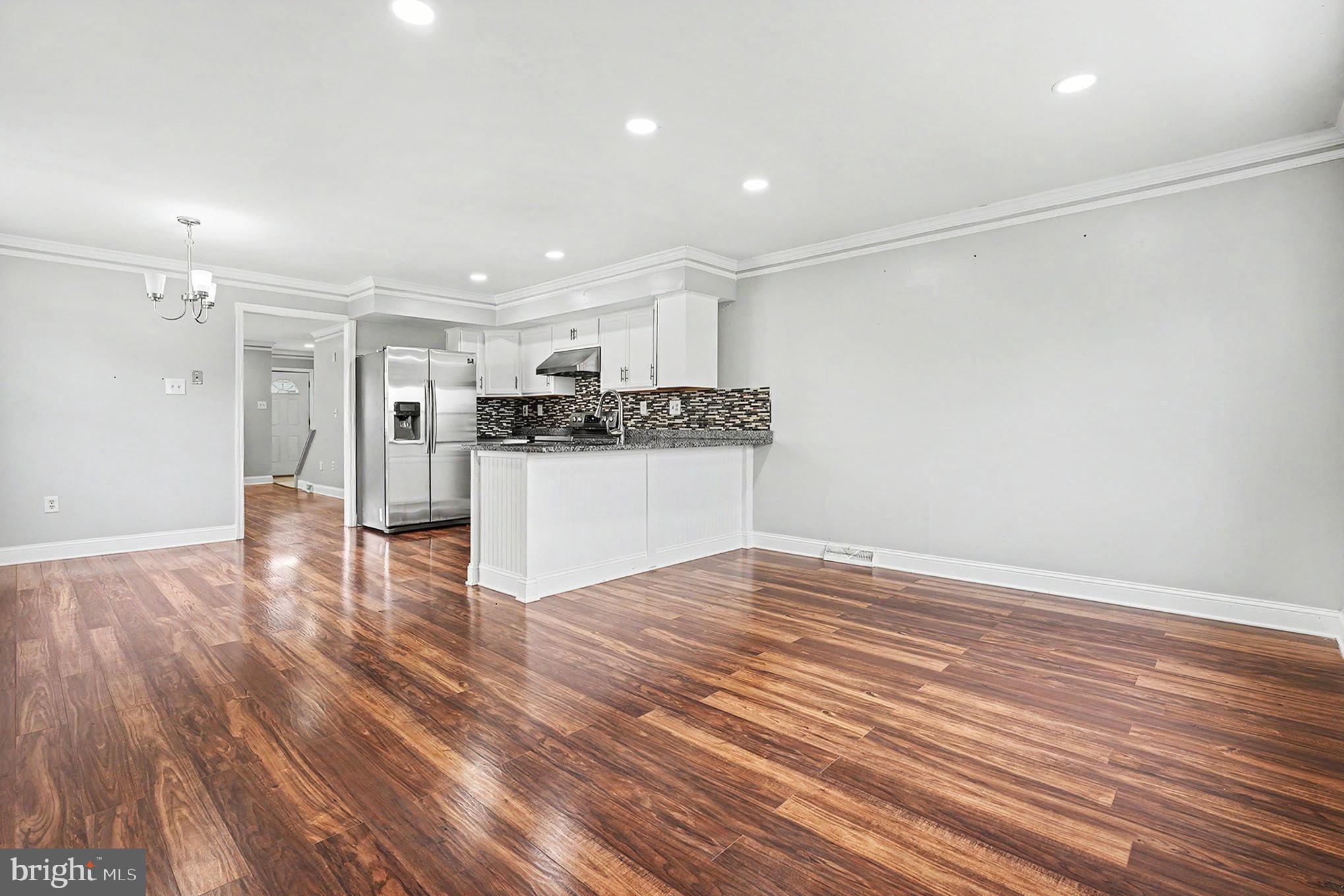 261 FLORENCE DRIVE