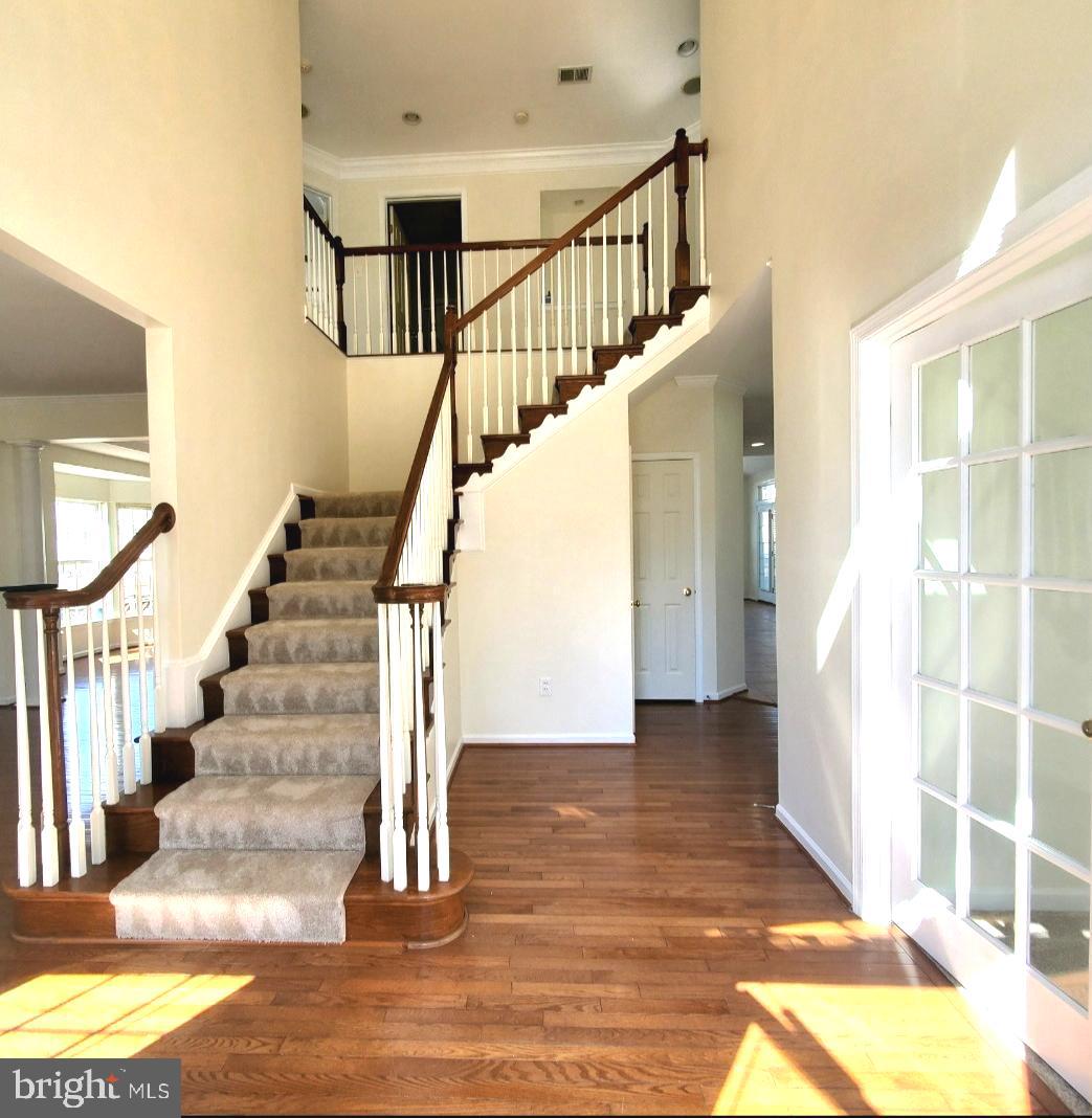 CHARLES CROSSING - Residential Lease