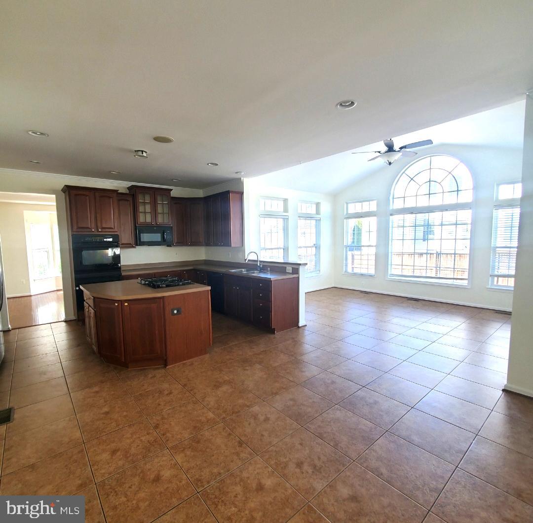 CHARLES CROSSING - Residential Lease