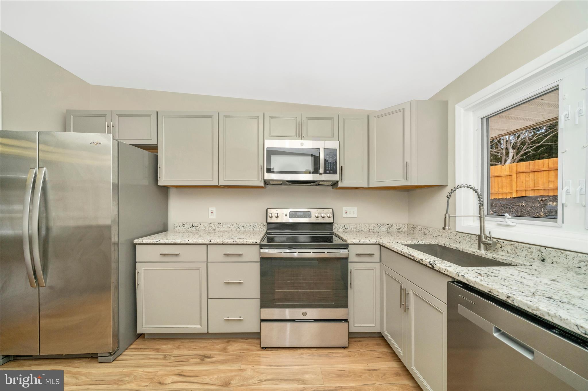 GLENMONT - Residential