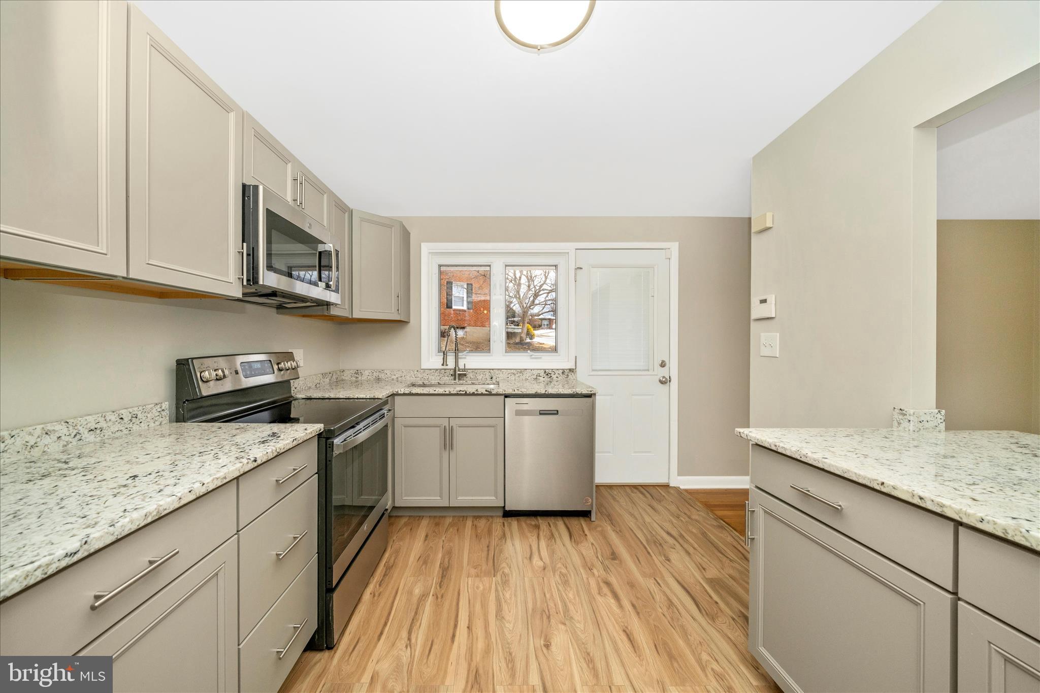 GLENMONT - Residential