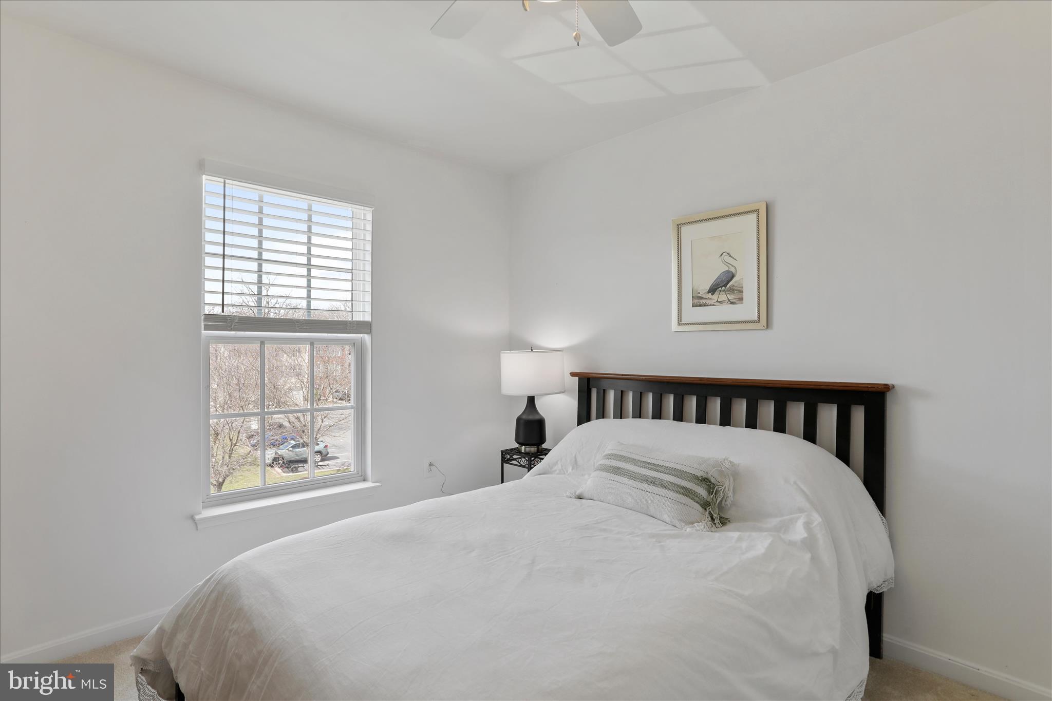 COLONIAL HILLS - Residential