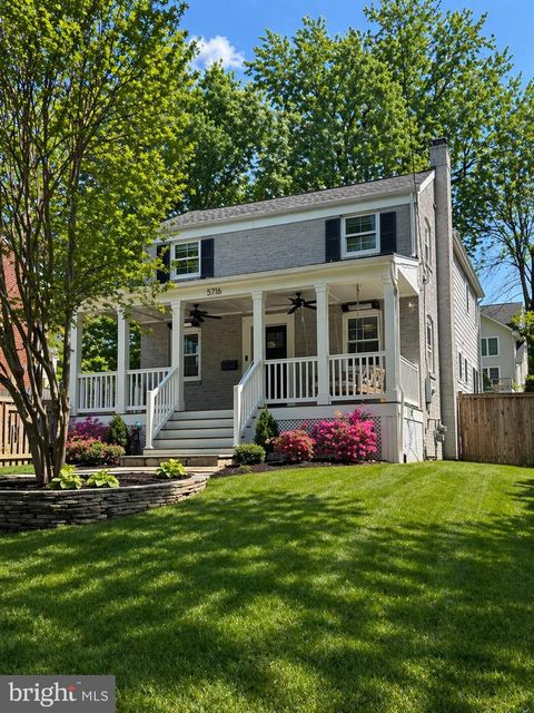Photo of 5716 8th Road N, ARLINGTON, VA 22205 (MLS # VAAR2072028)