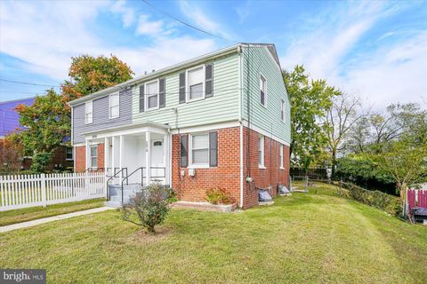 Photo of 3218 Dallas Drive, TEMPLE HILLS, MD 20748 (MLS # MDPG2191764)