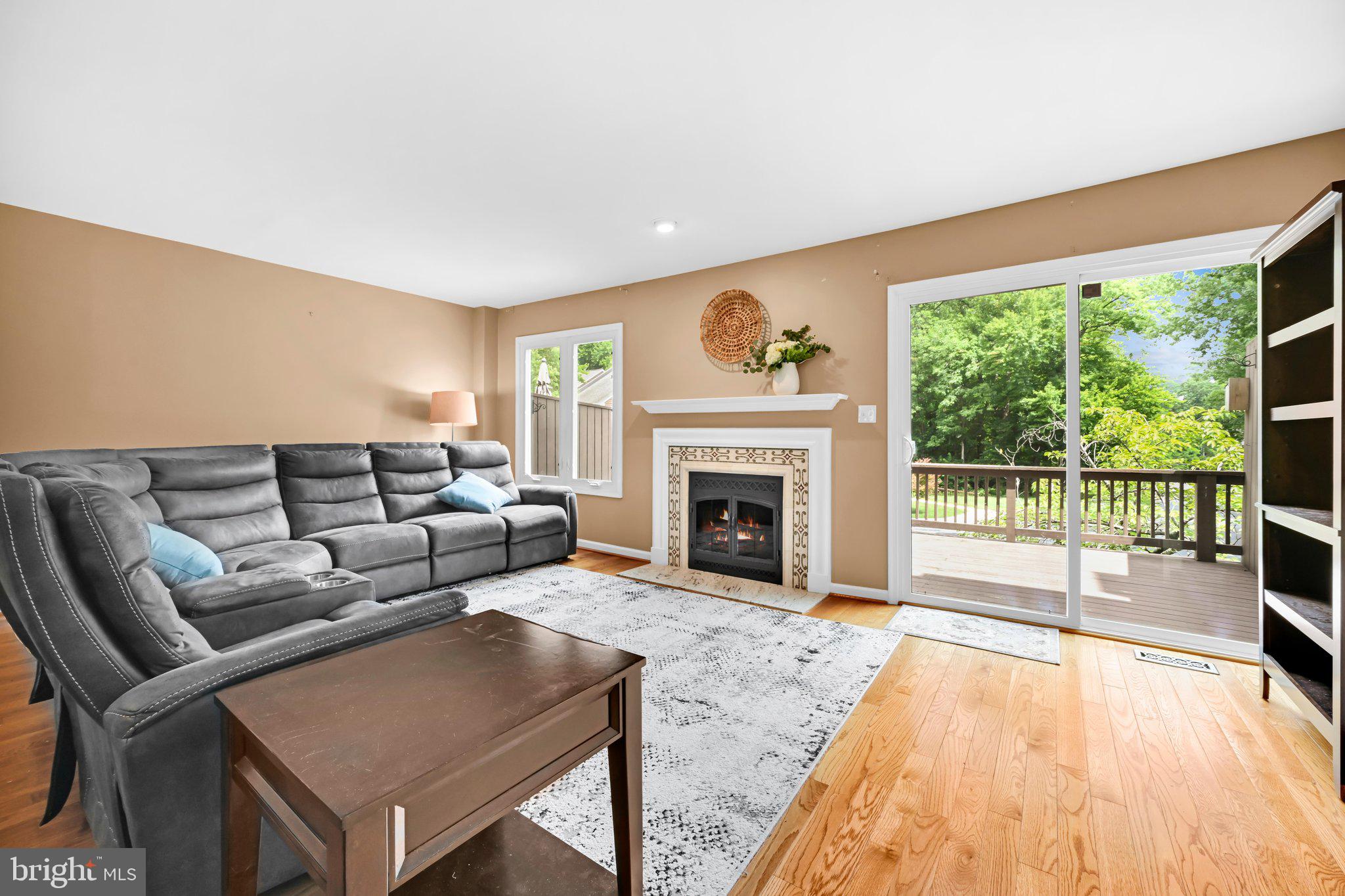 301 FOX RUN