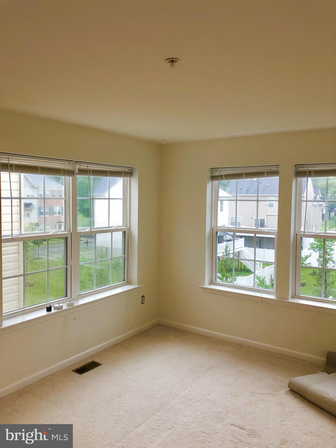 SEVERN - Residential Lease