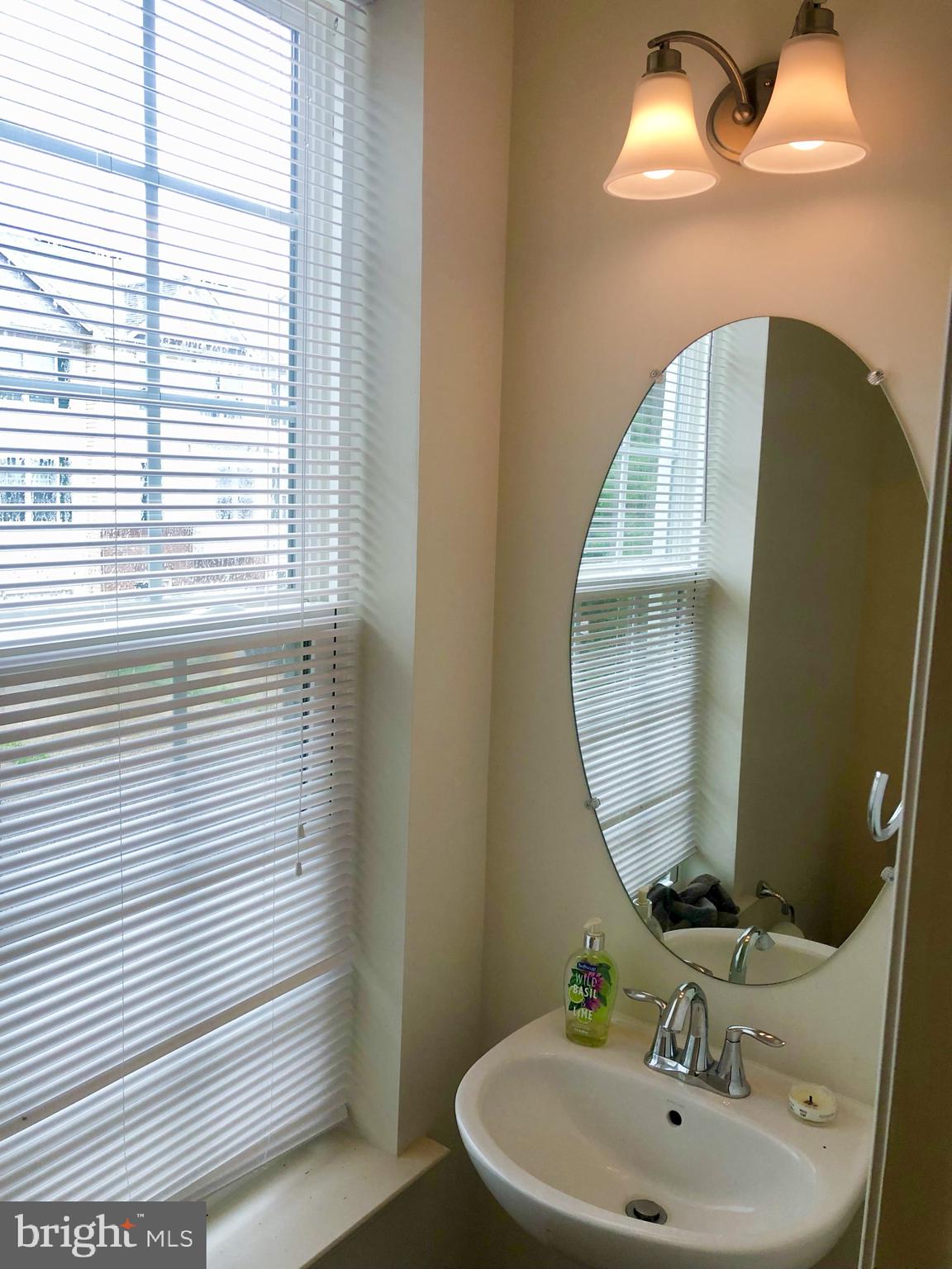 SEVERN - Residential Lease