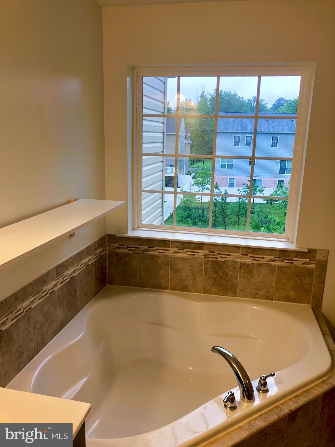 SEVERN - Residential Lease