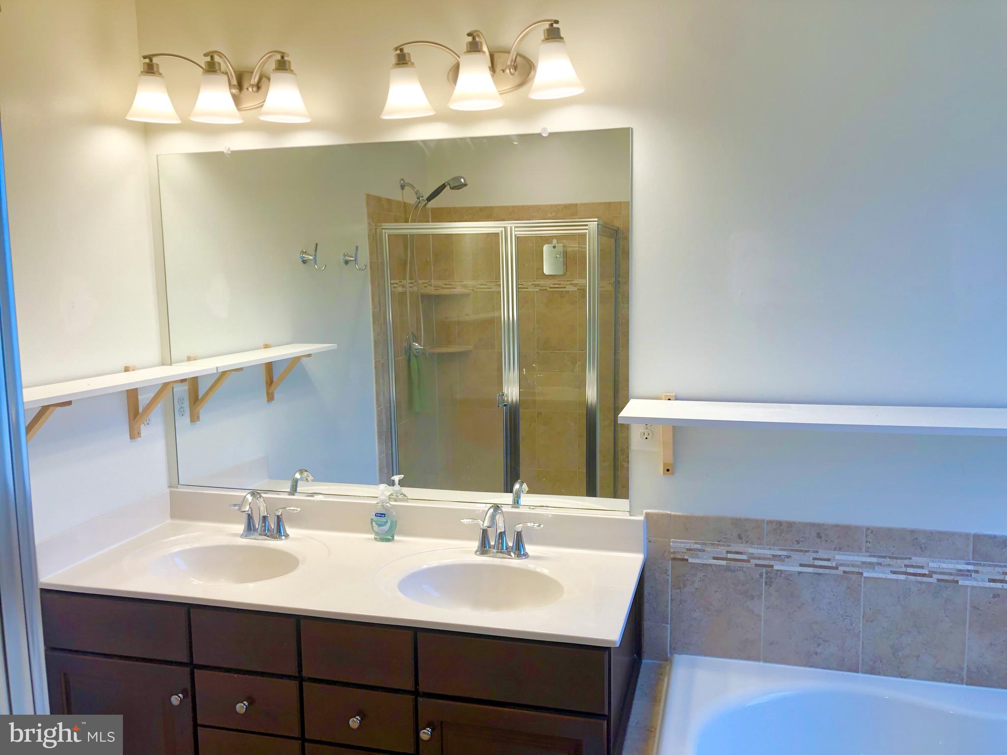 SEVERN - Residential Lease