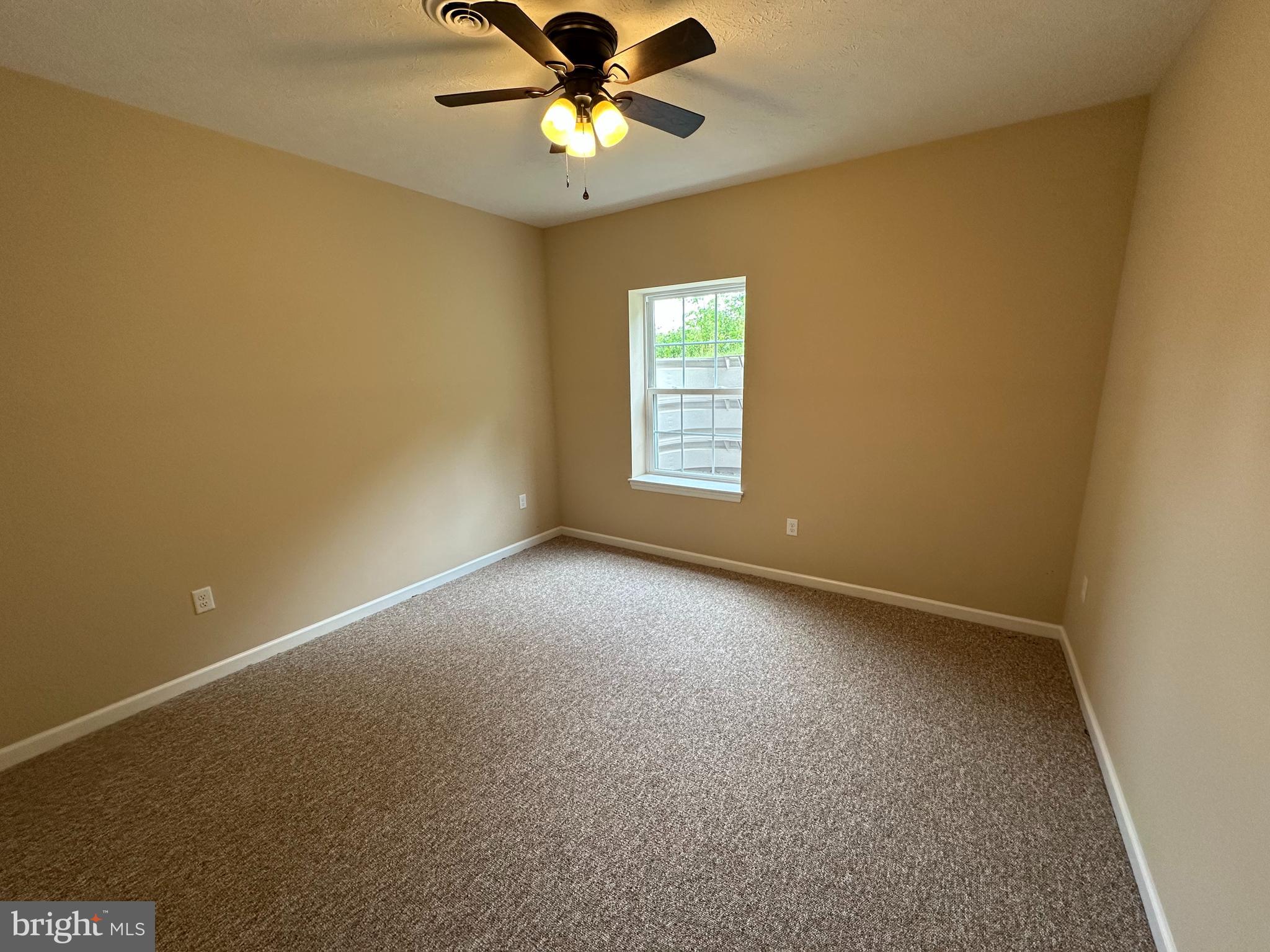 SAND SPRING RUN - Residential