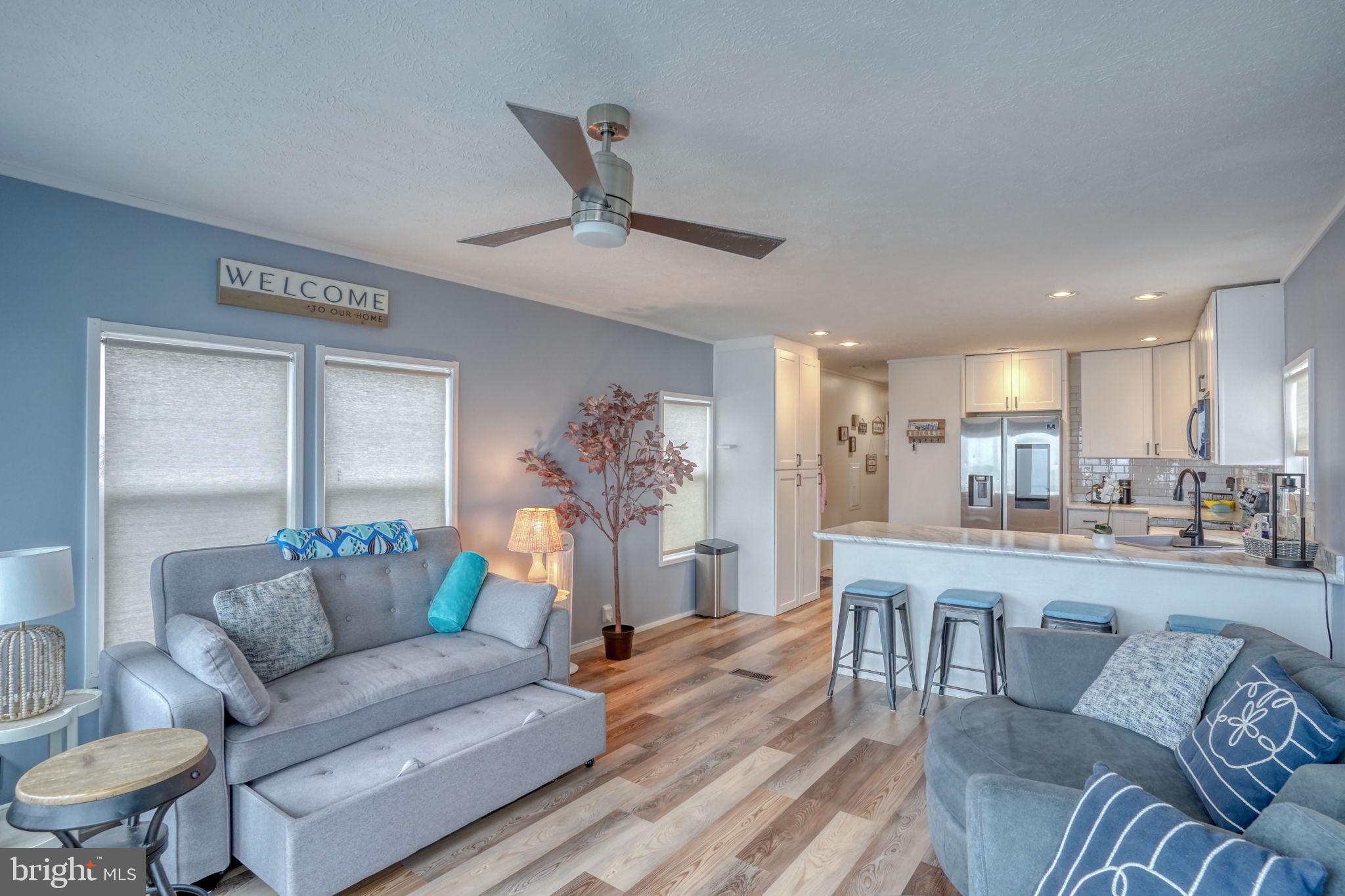 WHITE HOUSE BEACH - Residential