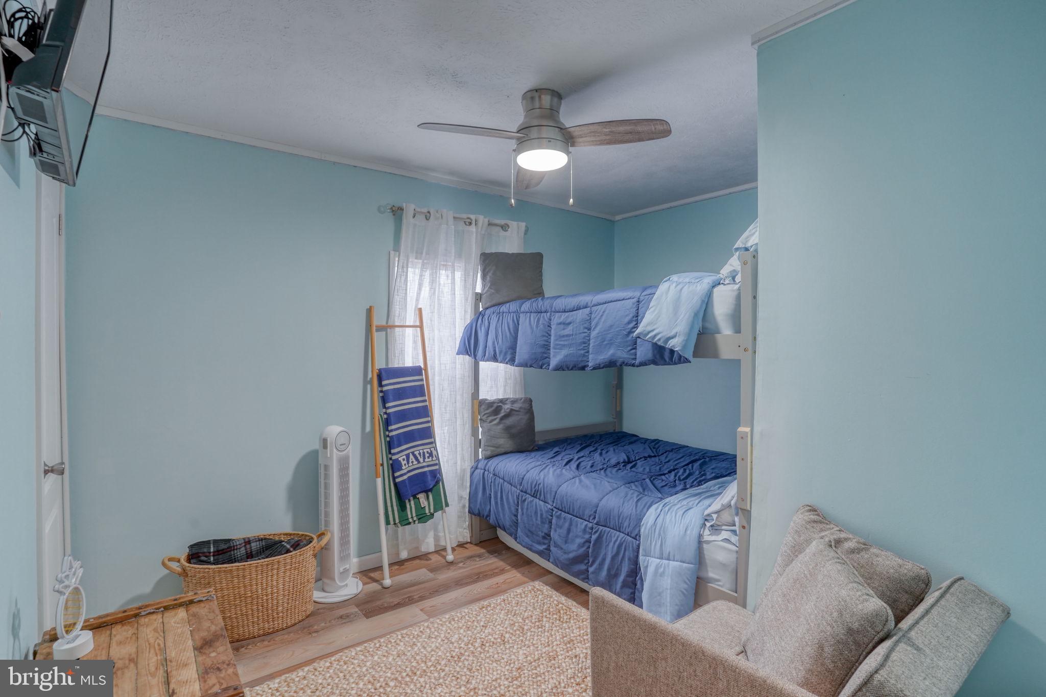 WHITE HOUSE BEACH - Residential