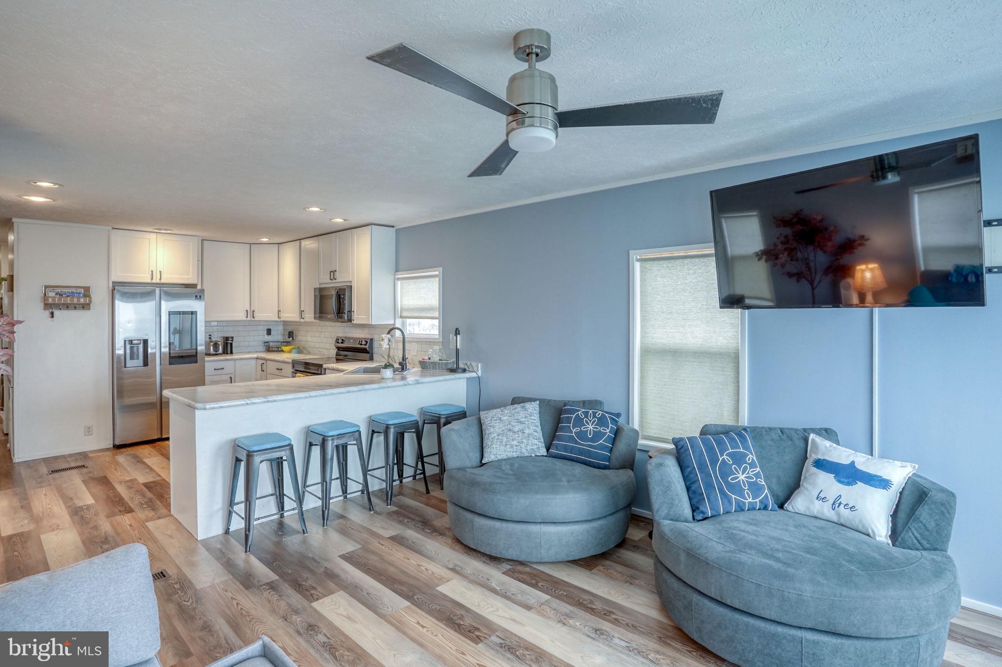 WHITE HOUSE BEACH - Residential