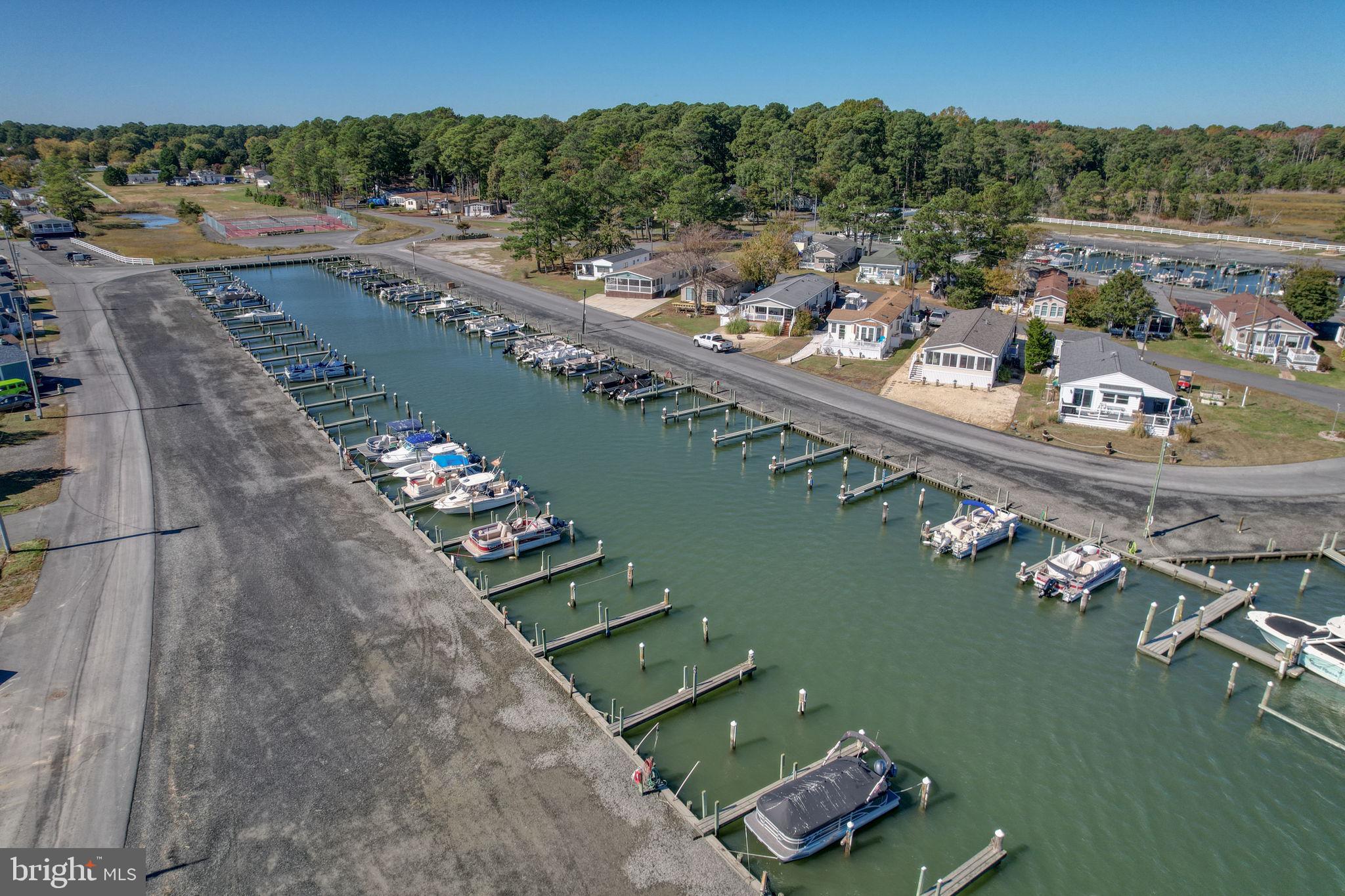 WHITE HOUSE BEACH - Residential