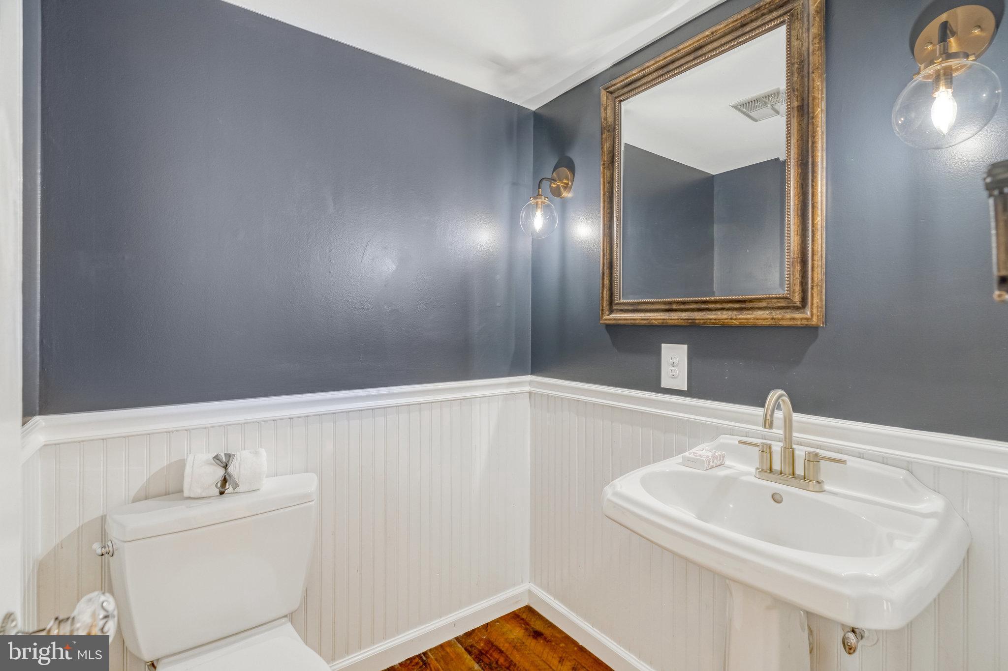 OLD MILL ESTATES - Residential