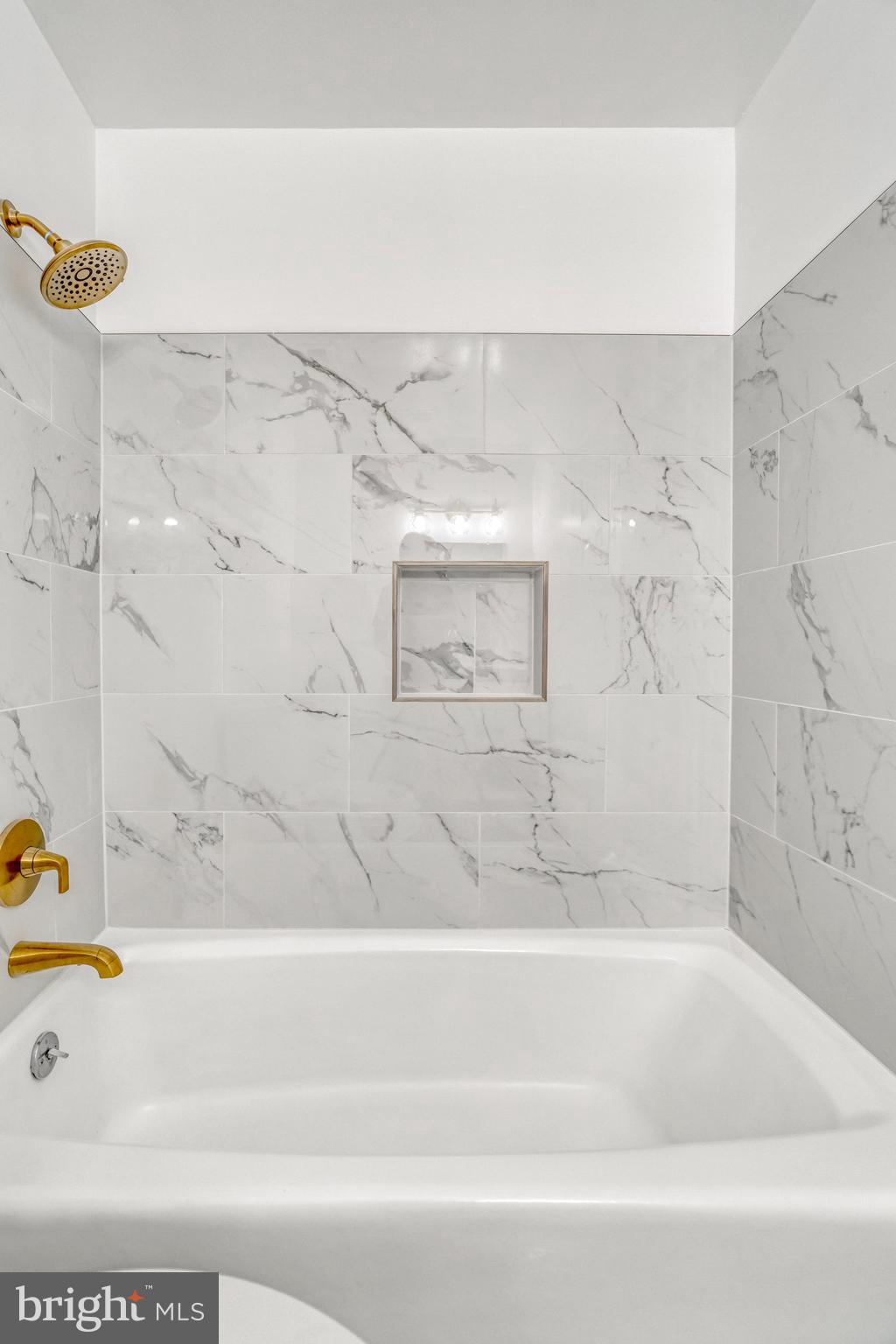 OLD MILL ESTATES - Residential