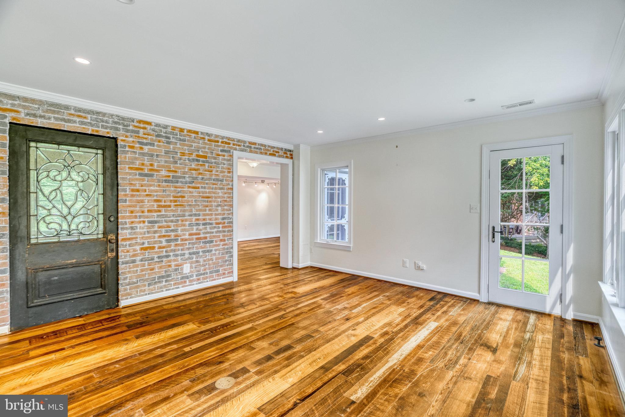 OLD MILL ESTATES - Residential