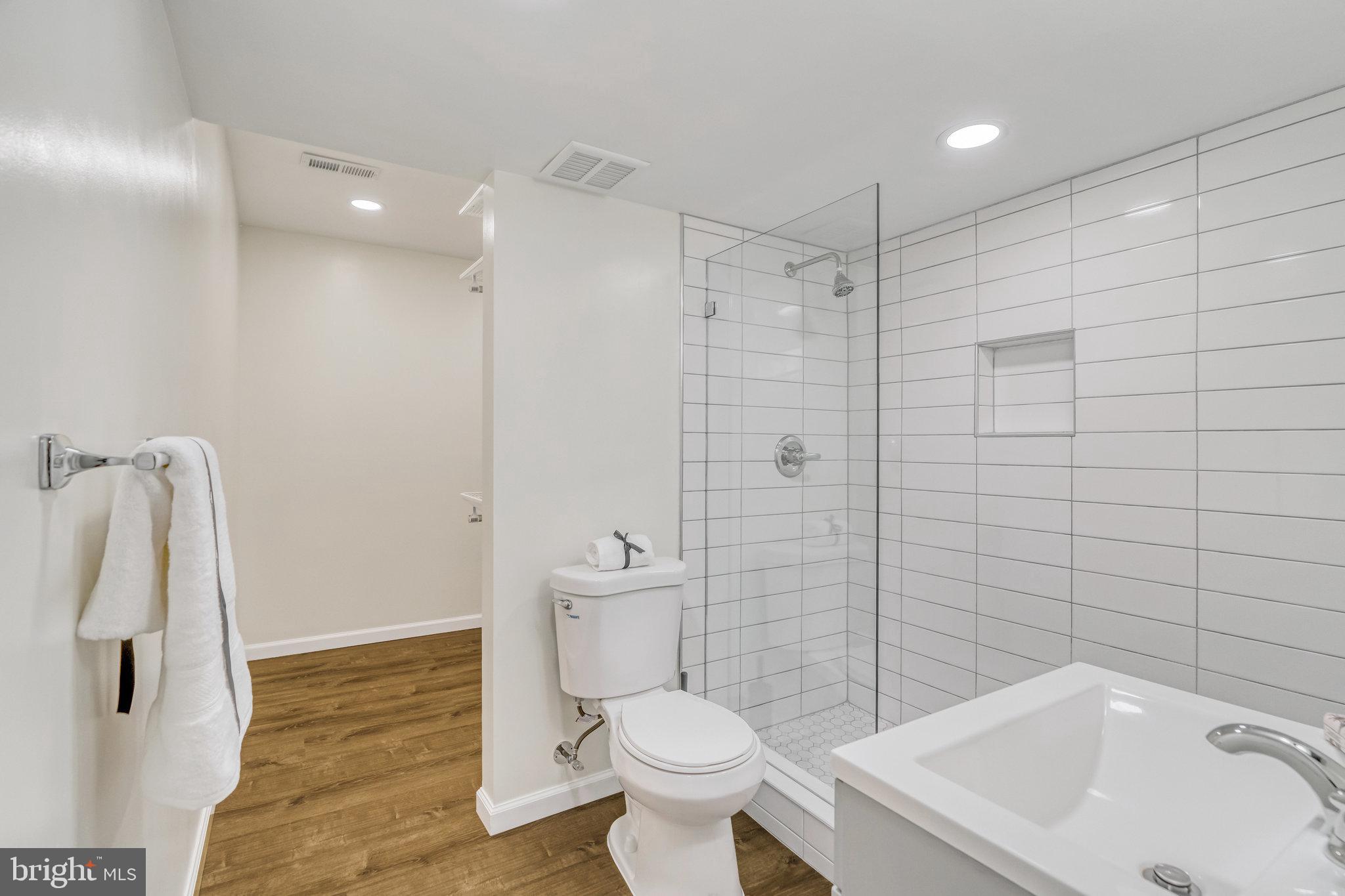 OLD MILL ESTATES - Residential