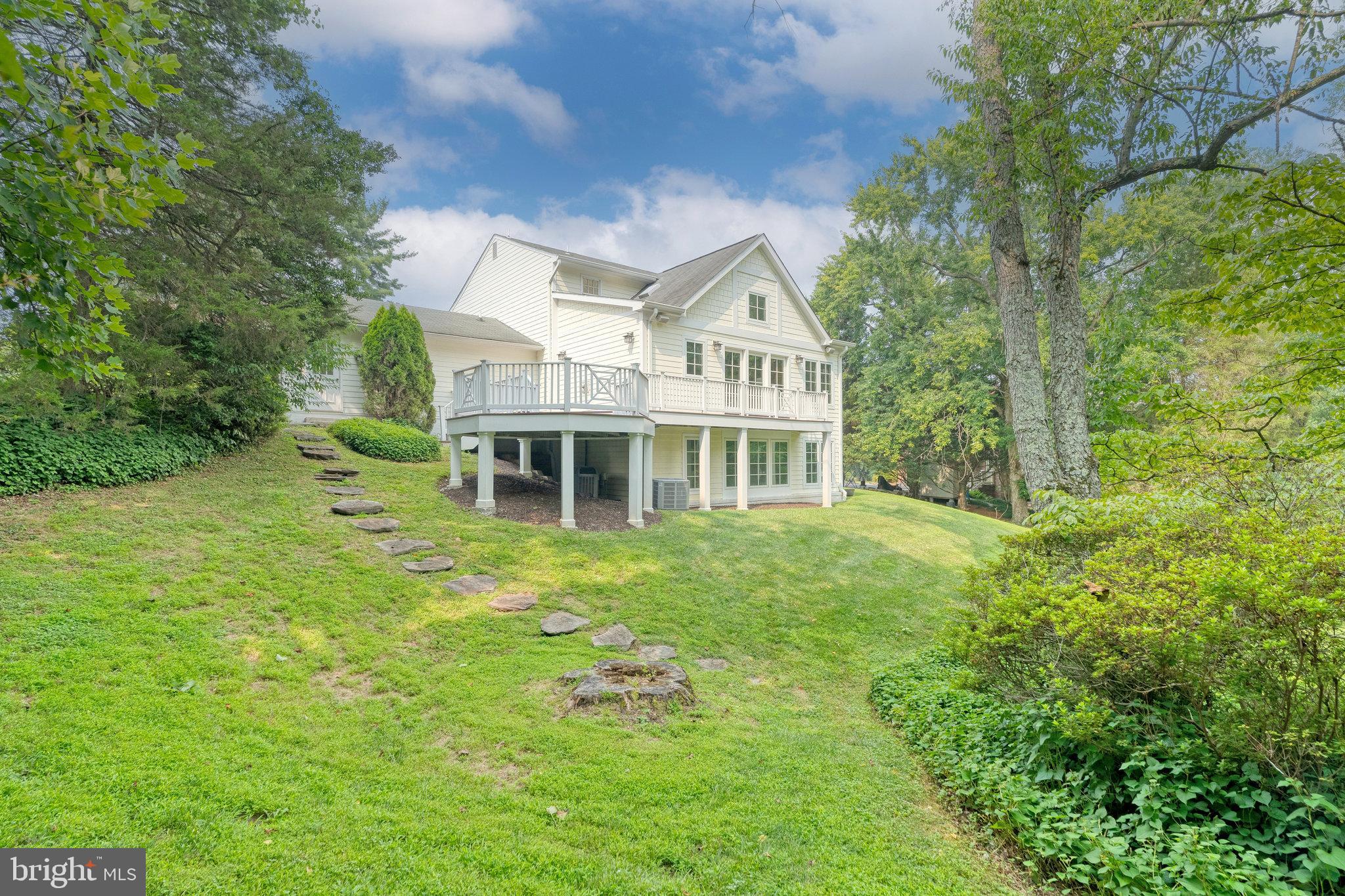 OLD MILL ESTATES - Residential