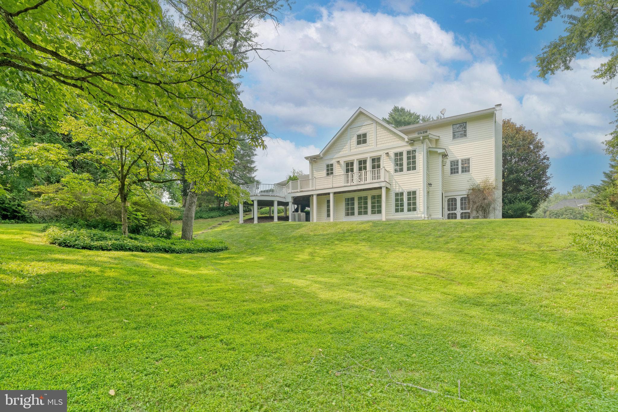 OLD MILL ESTATES - Residential