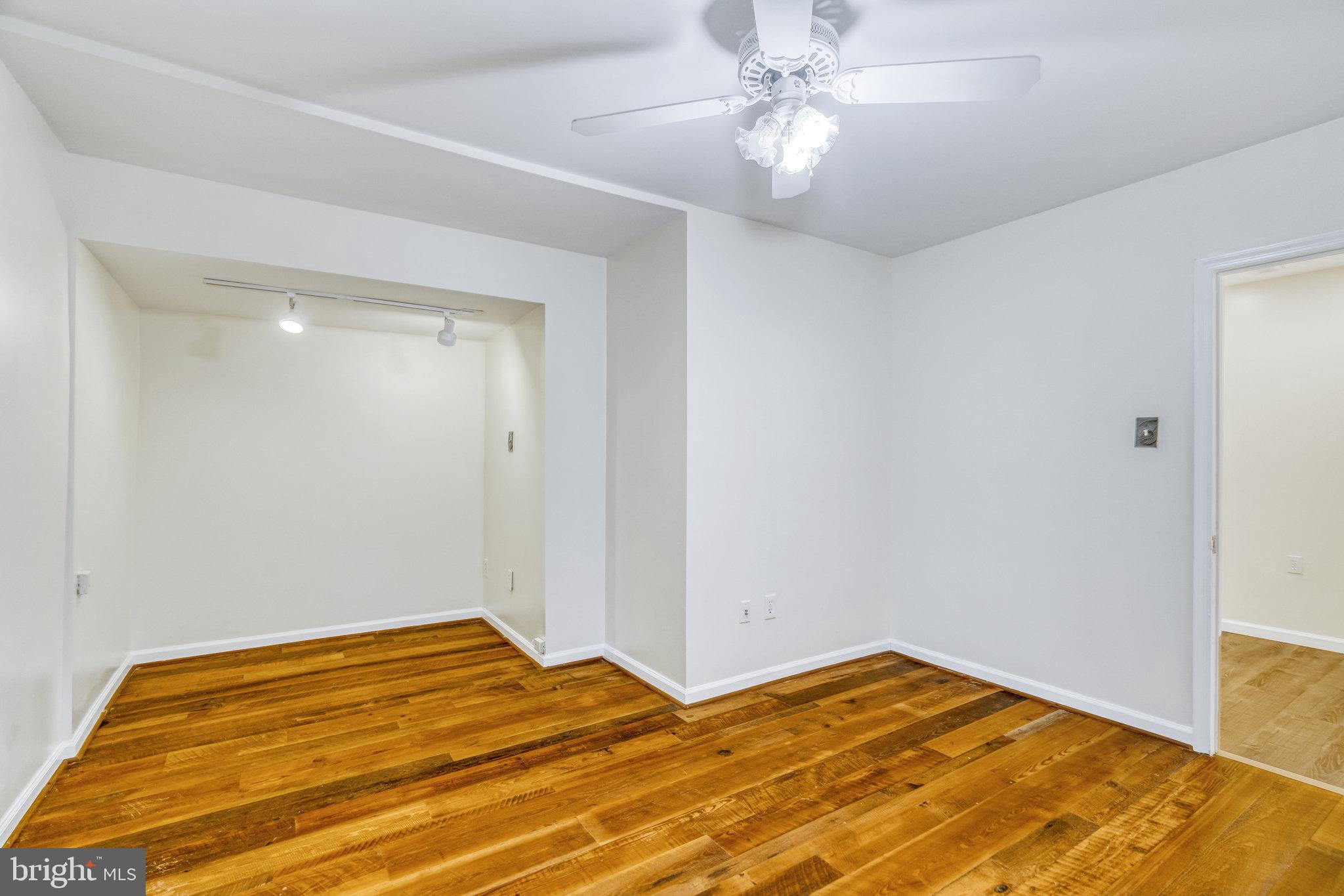 OLD MILL ESTATES - Residential