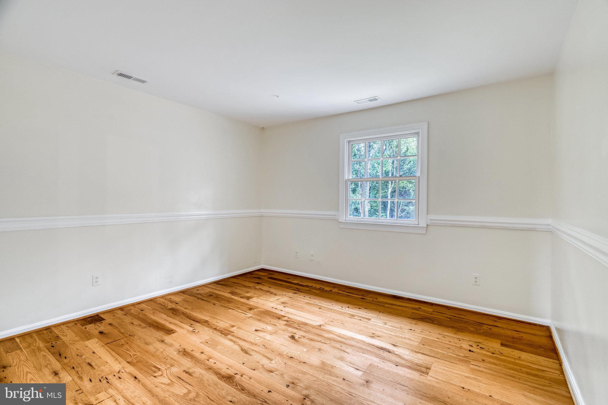 OLD MILL ESTATES - Residential