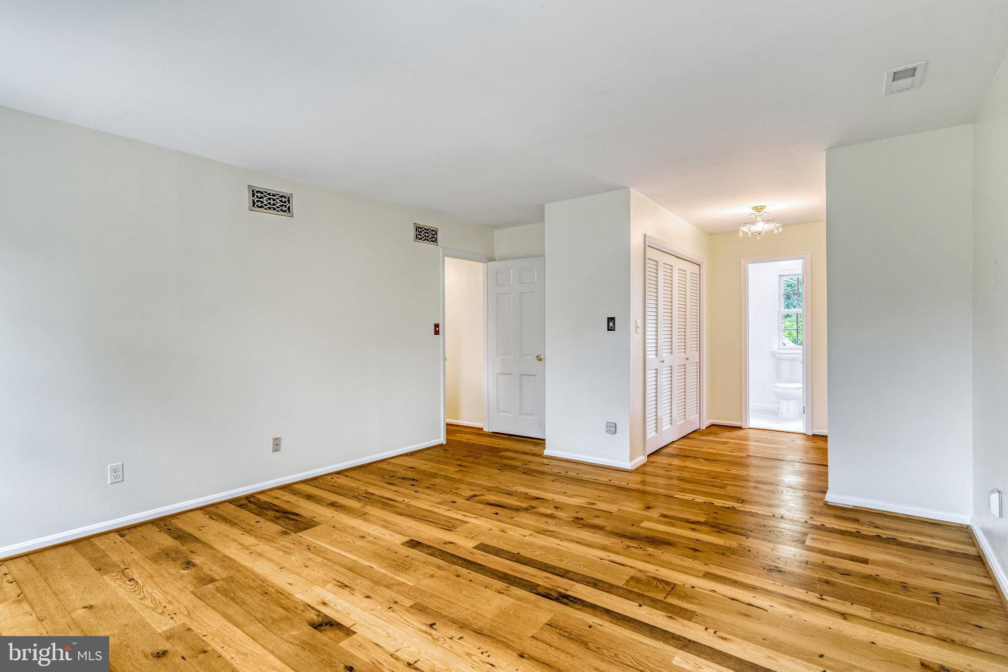 OLD MILL ESTATES - Residential