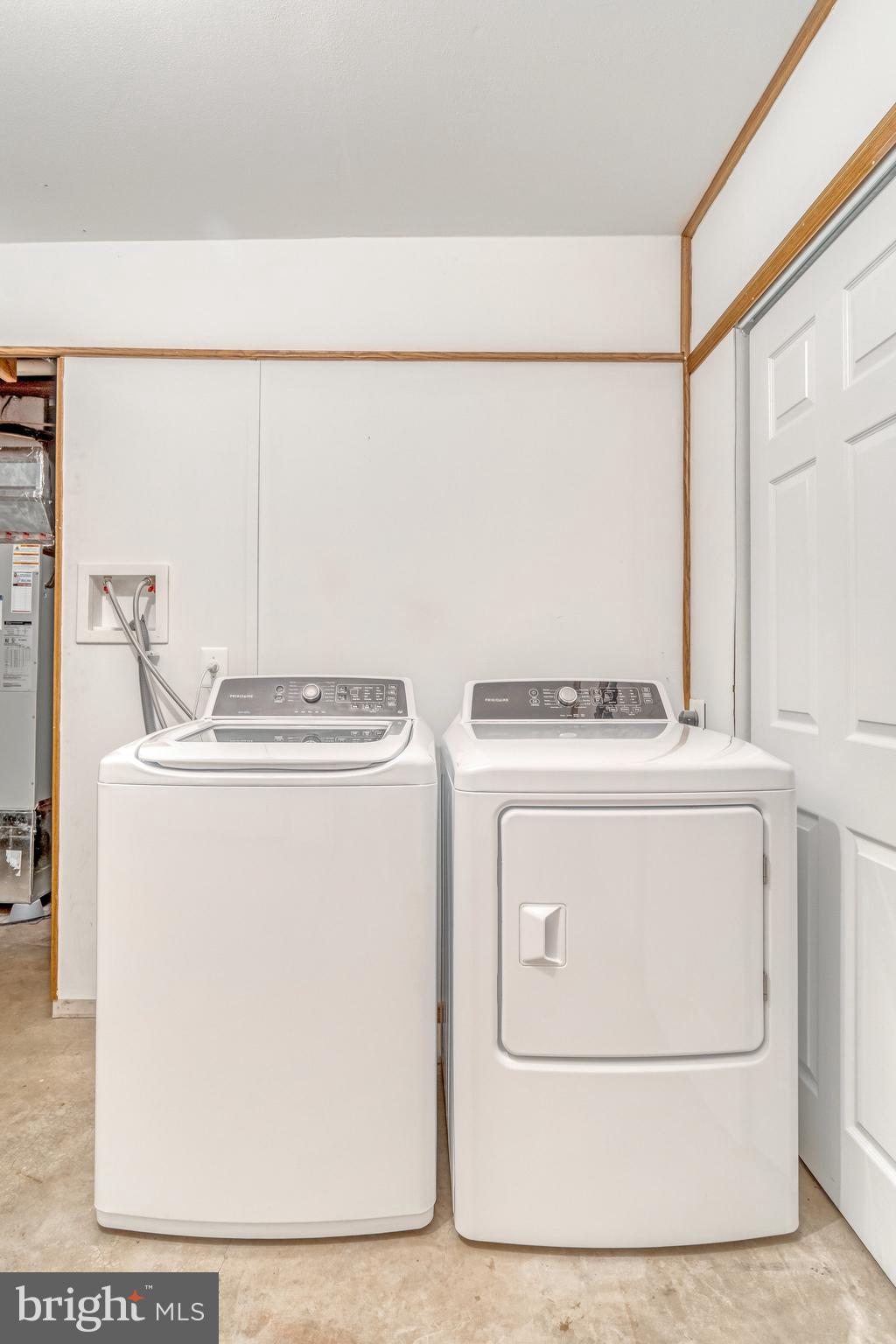 OLD MILL ESTATES - Residential