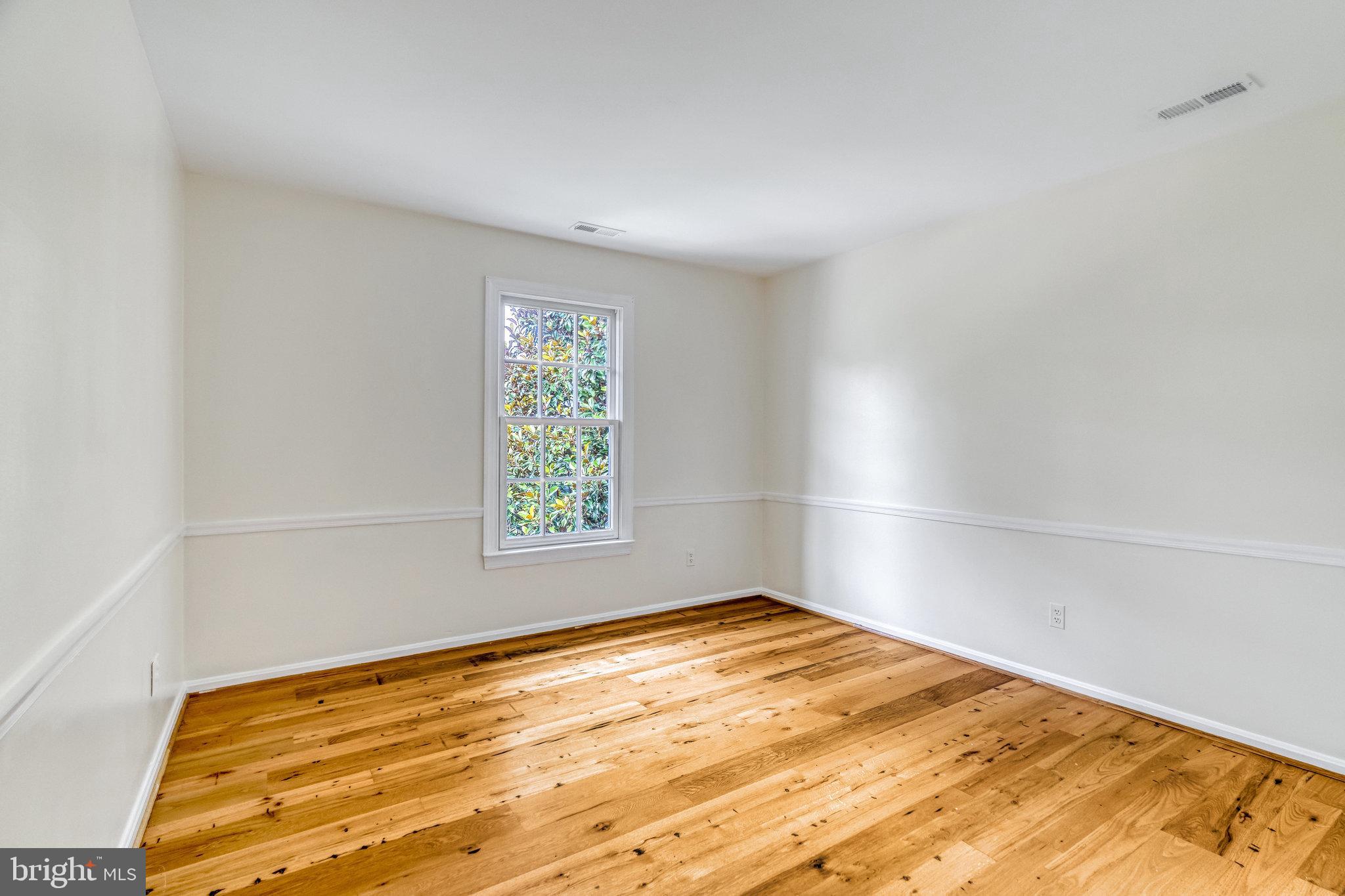 OLD MILL ESTATES - Residential