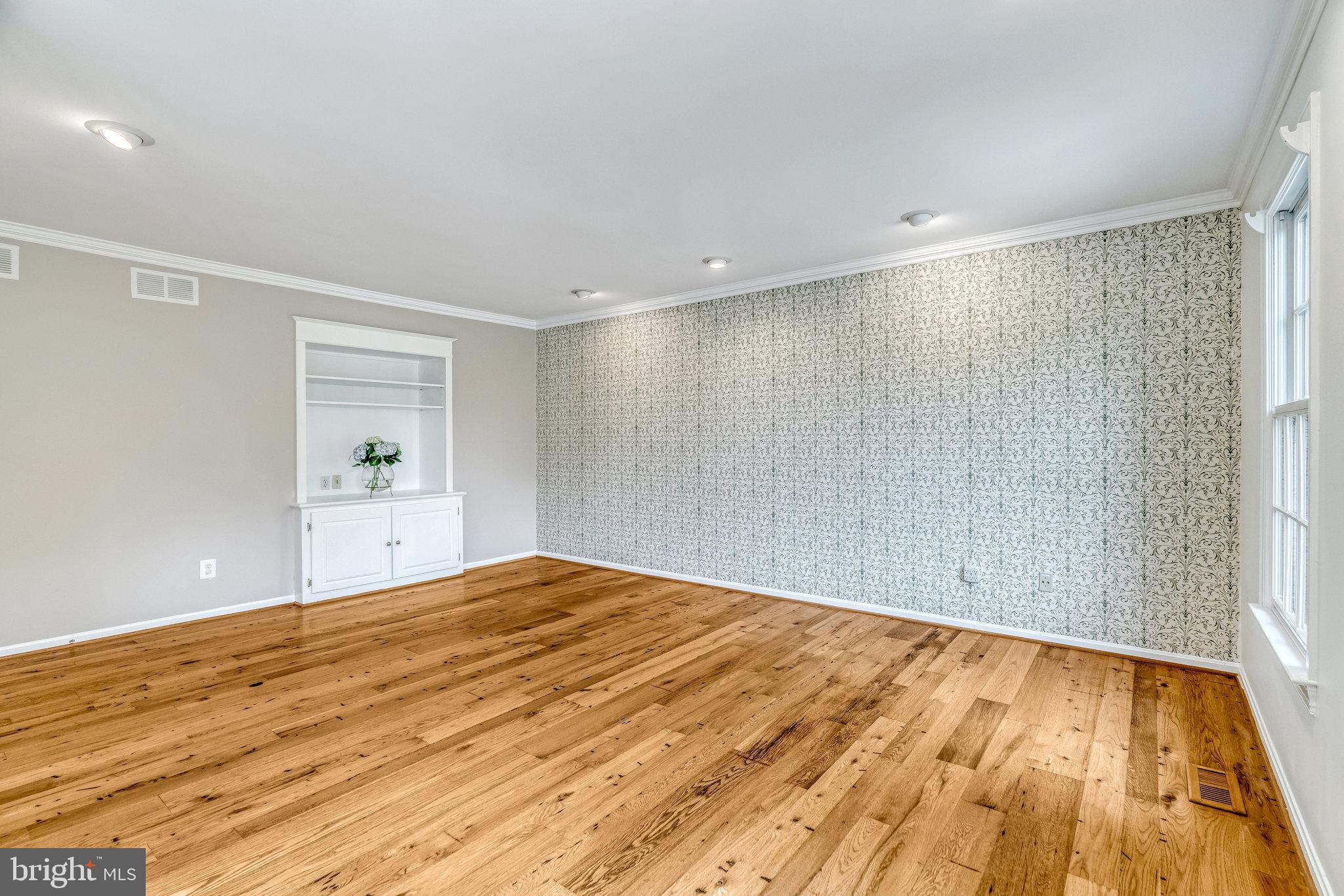 OLD MILL ESTATES - Residential