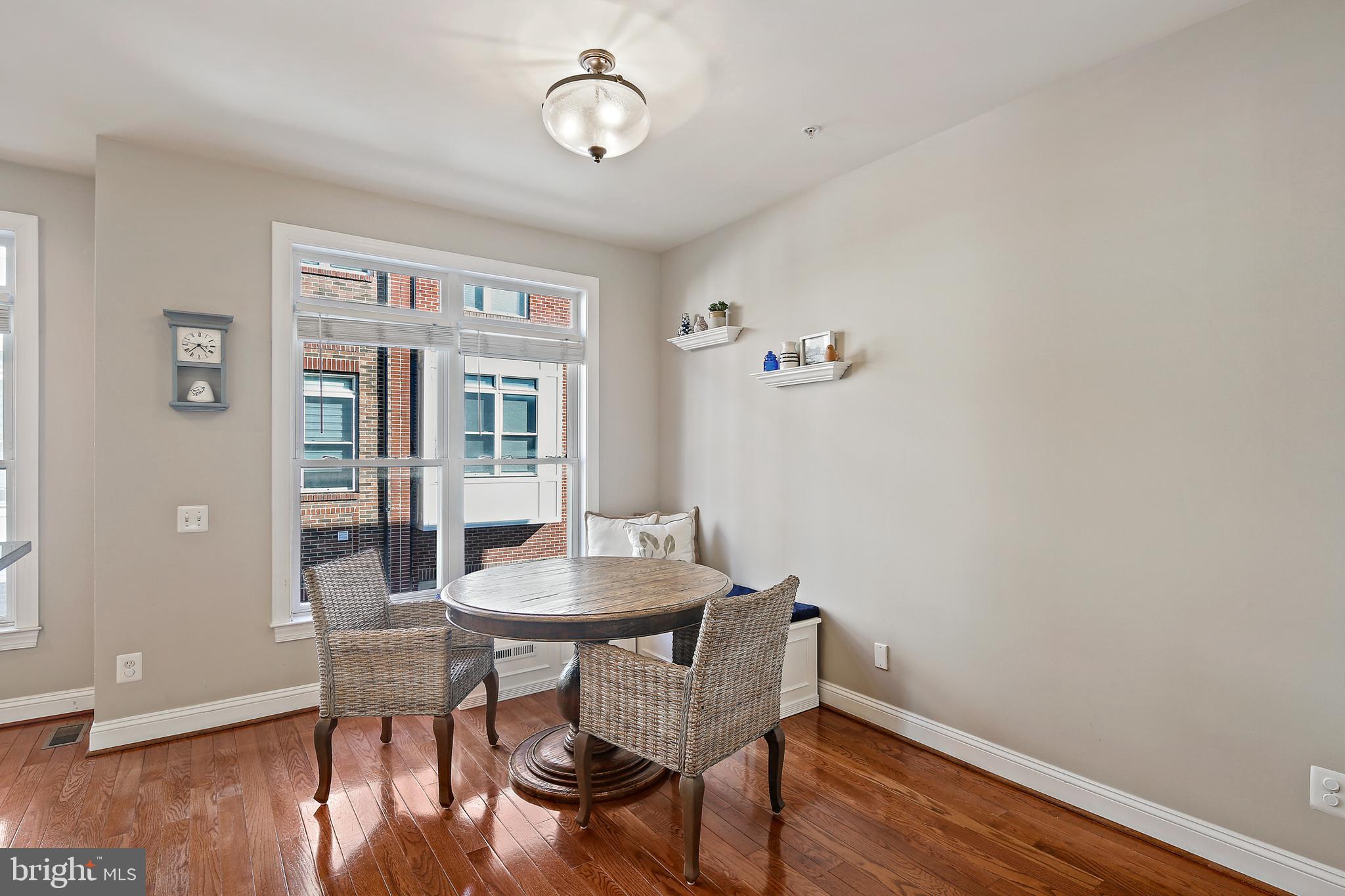 MCHENRY POINTE - Residential