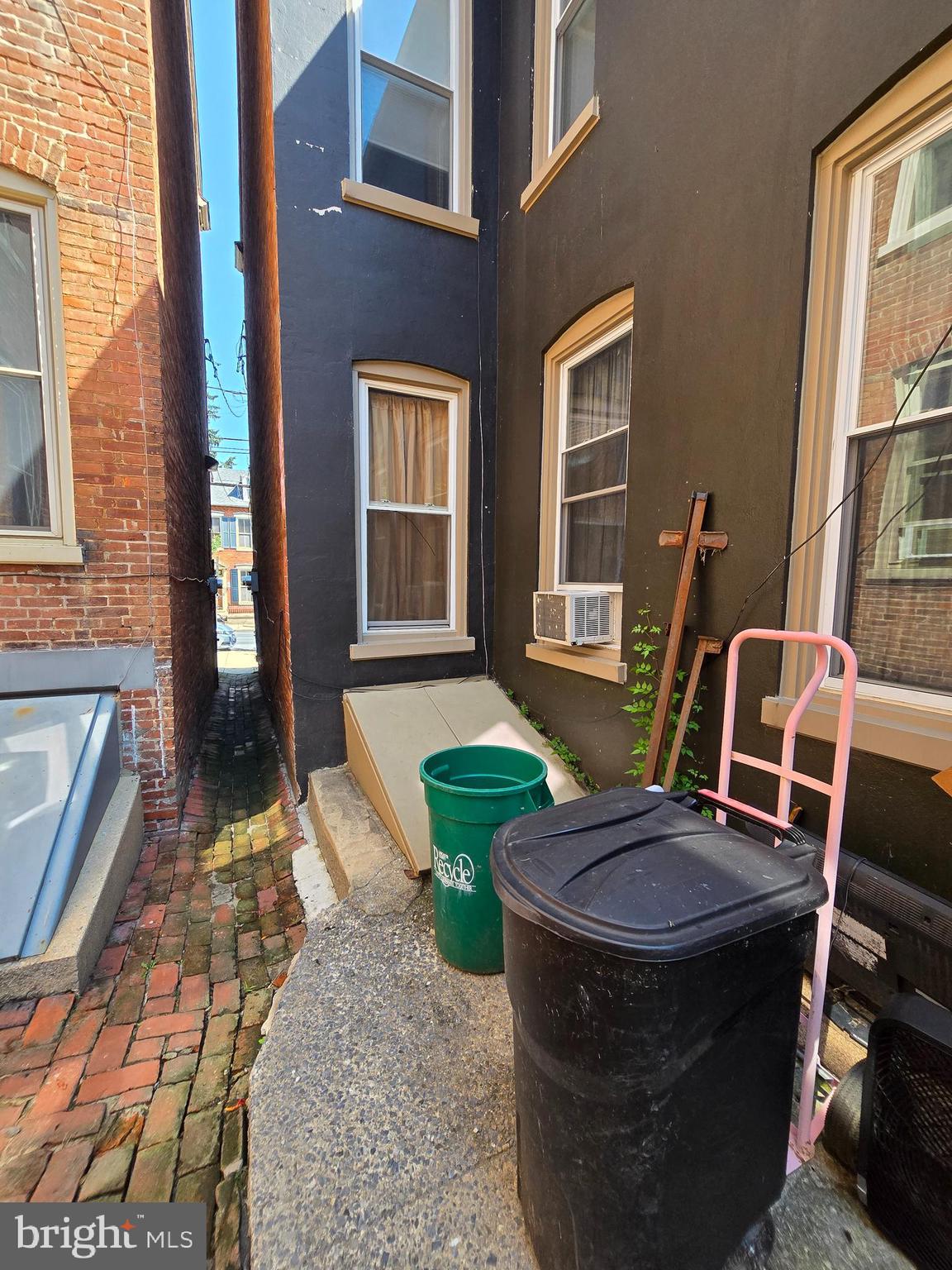 356 E CHESTNUT STREET