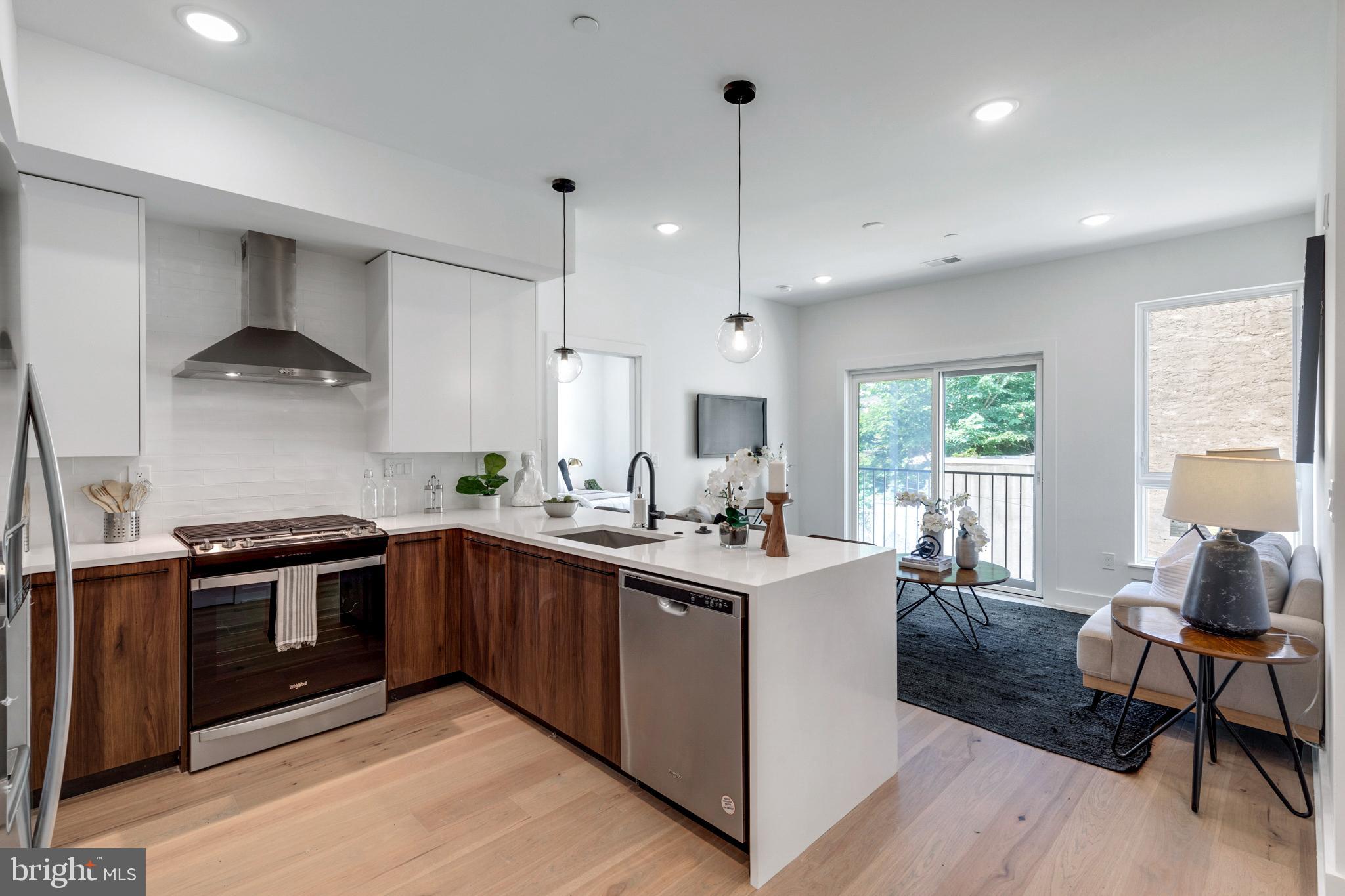 FRANCISVILLE - Residential Lease