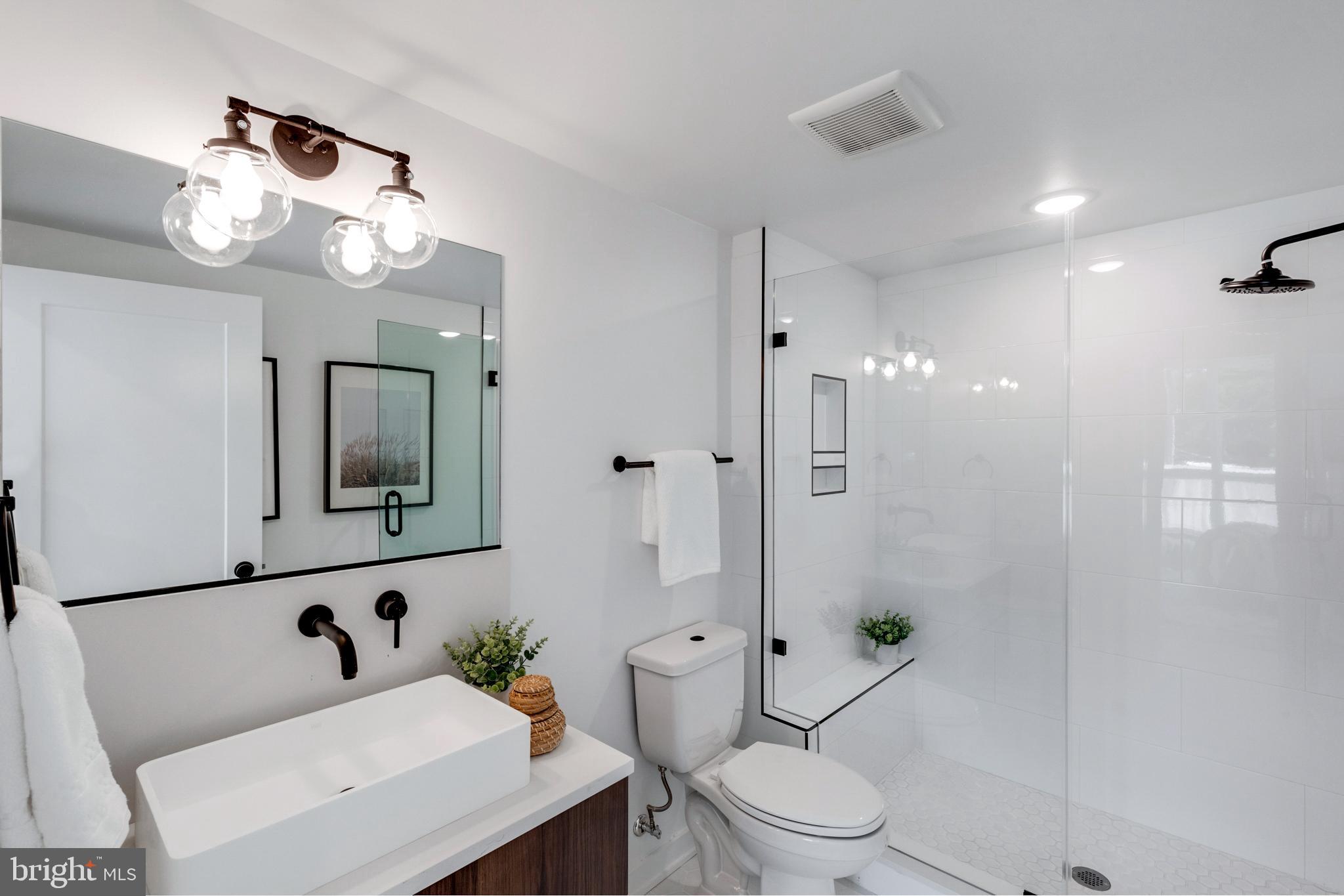 FRANCISVILLE - Residential Lease