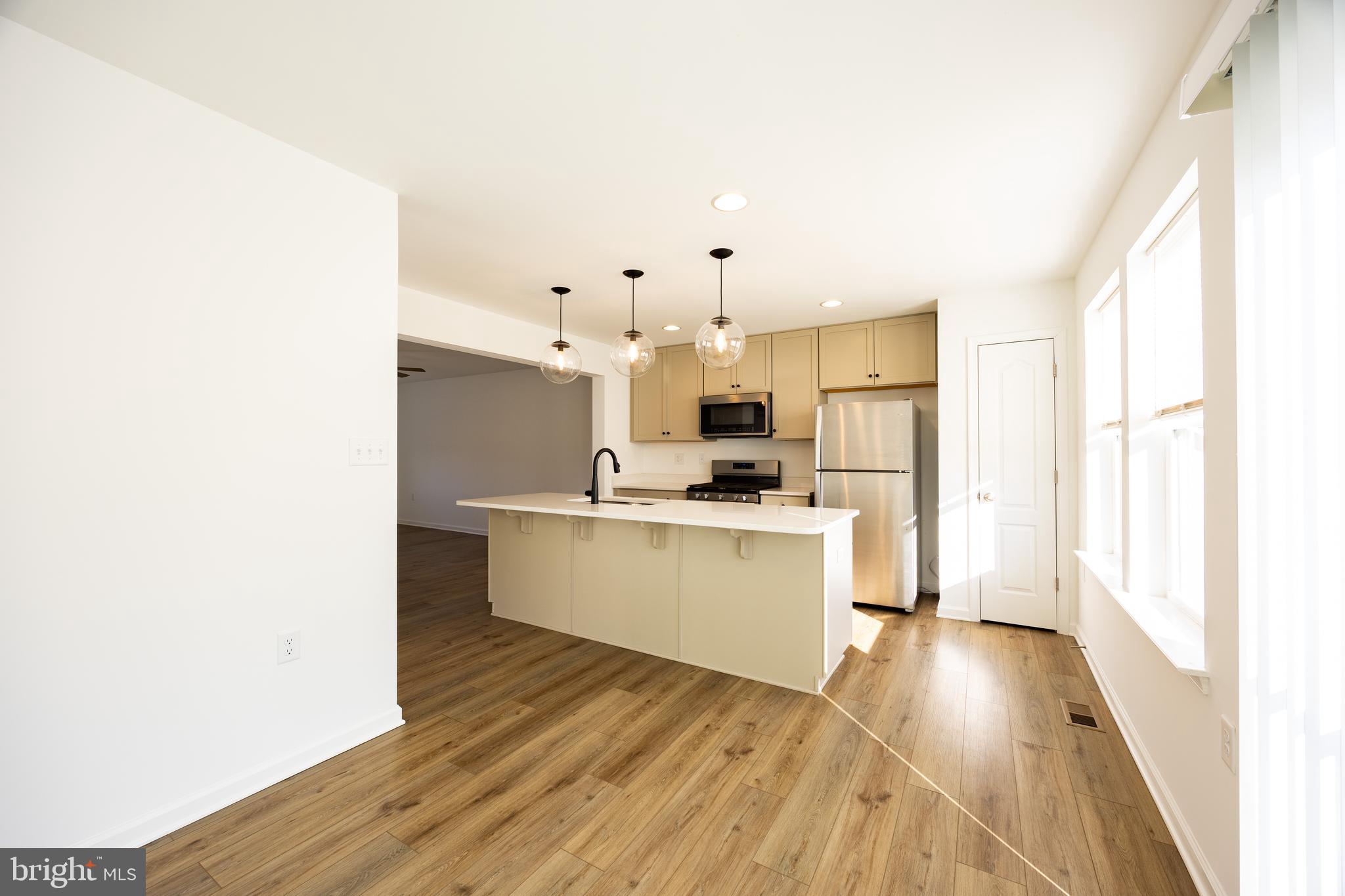 ARCHERS ROCK - Residential