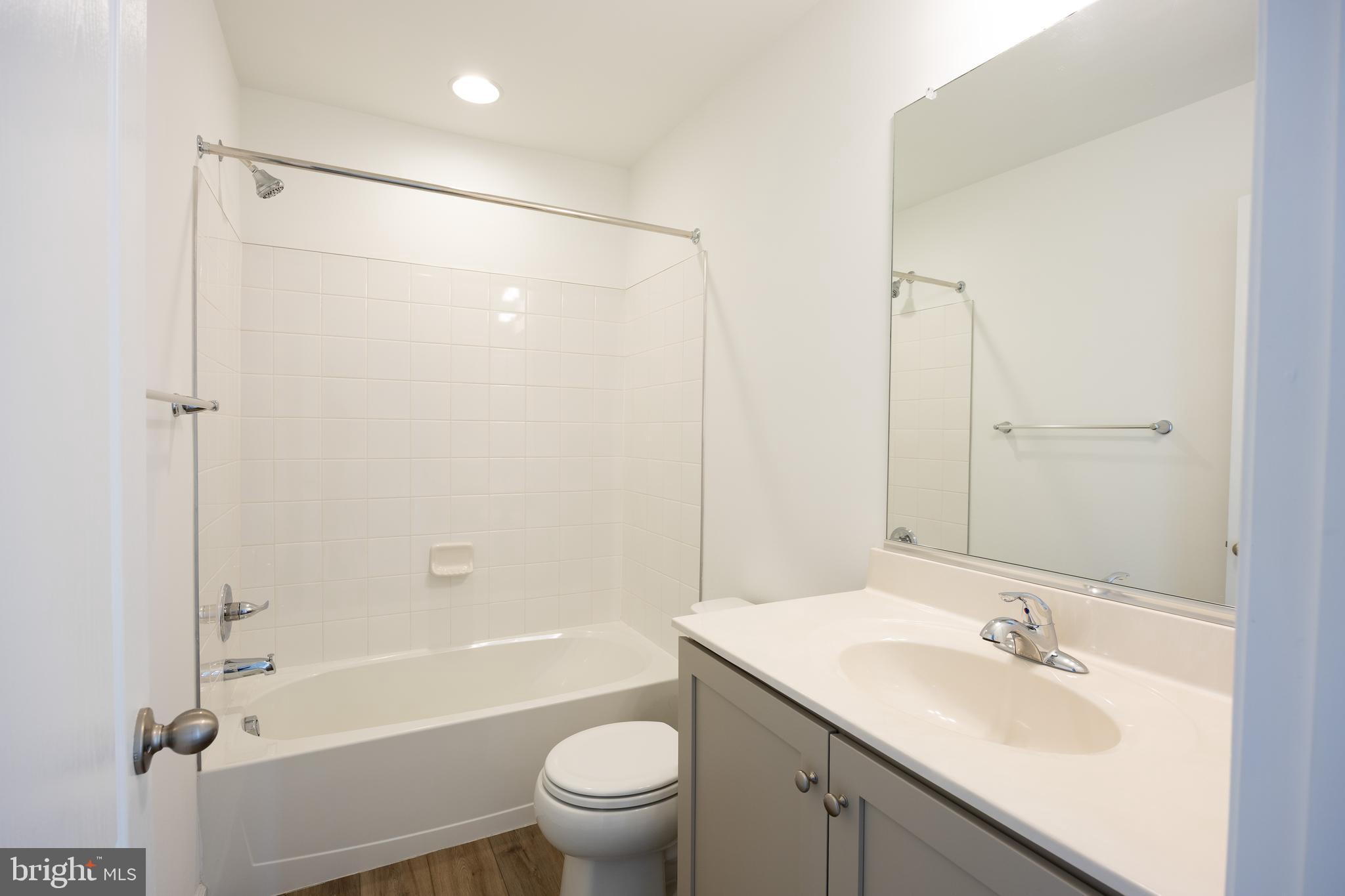 ARCHERS ROCK - Residential