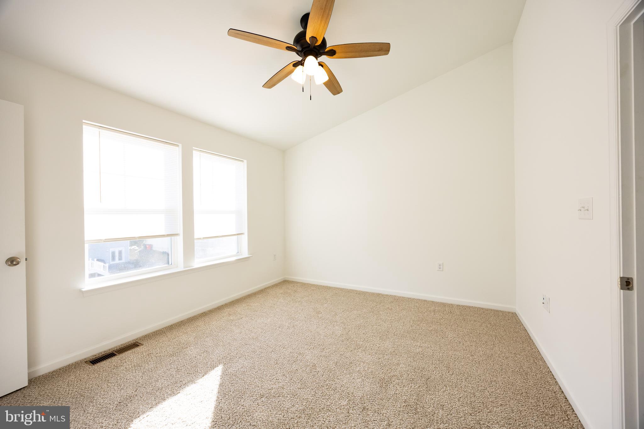 ARCHERS ROCK - Residential