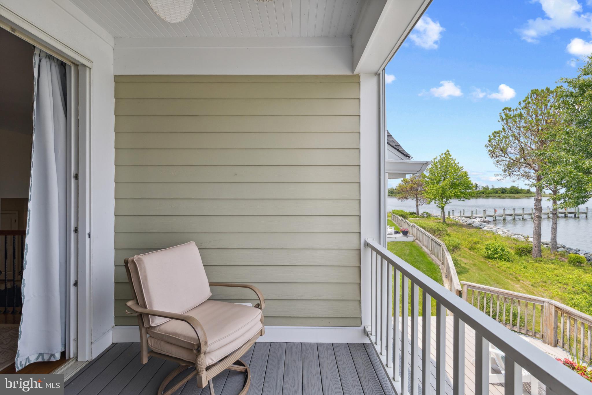 NARROWS POINTE - Residential