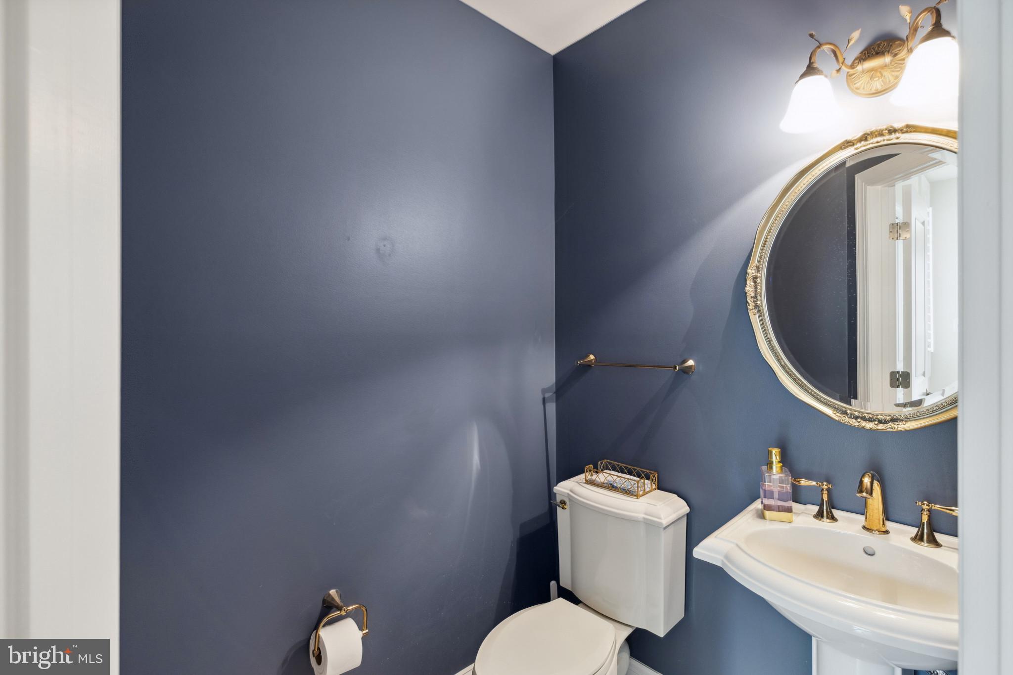 NARROWS POINTE - Residential