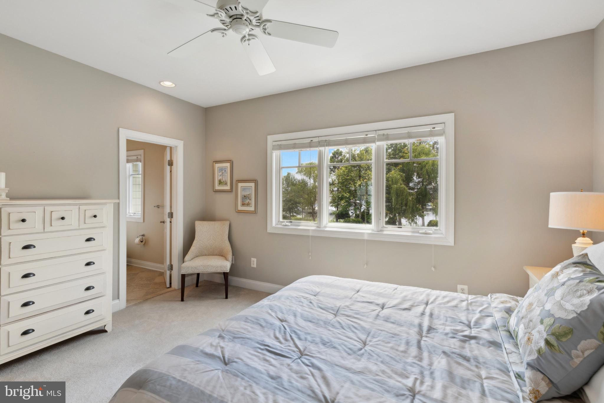 NARROWS POINTE - Residential